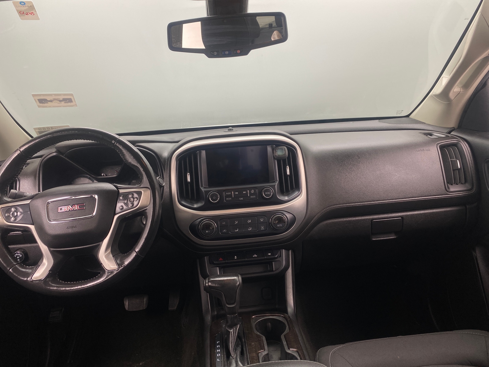 Thumbnail: 2018 GMC Canyon - 3