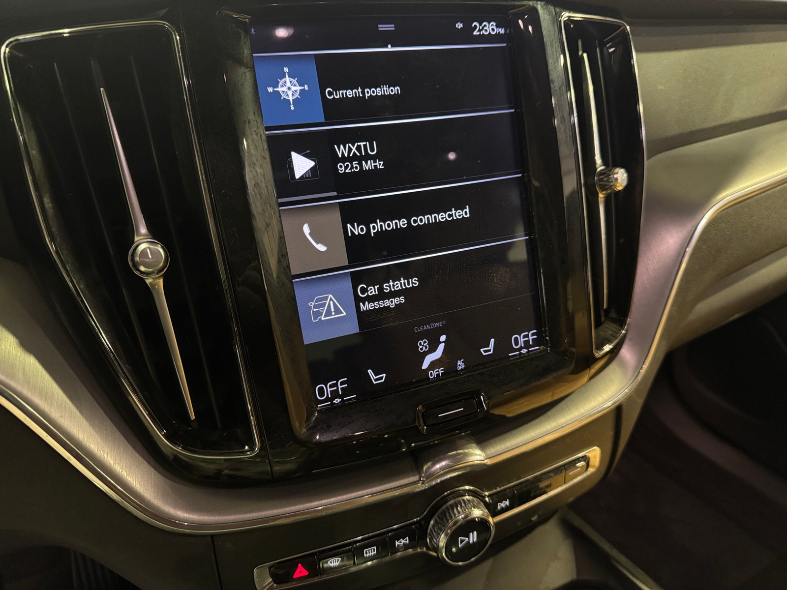 Thumbnail: 2020 Volvo XC60 - 3