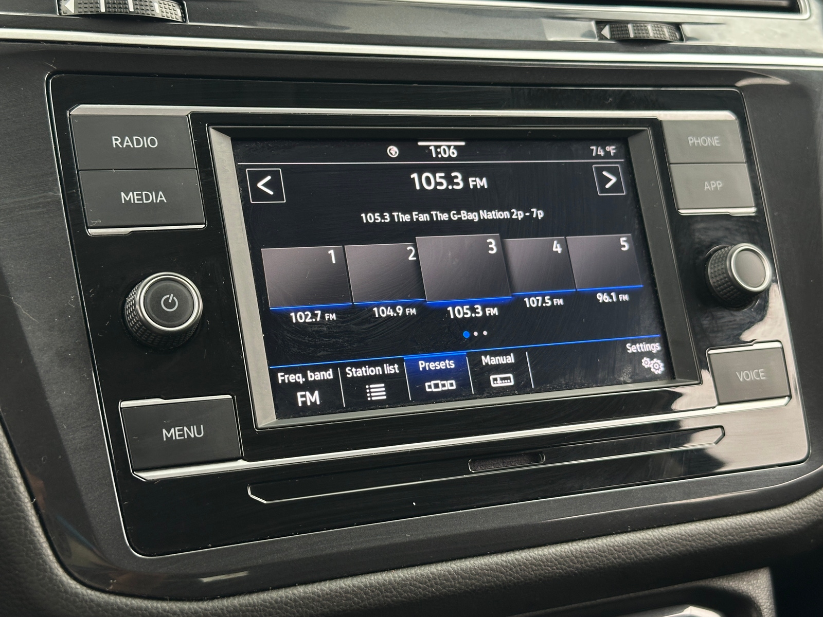 Thumbnail: 2024 Volkswagen Tiguan - 4