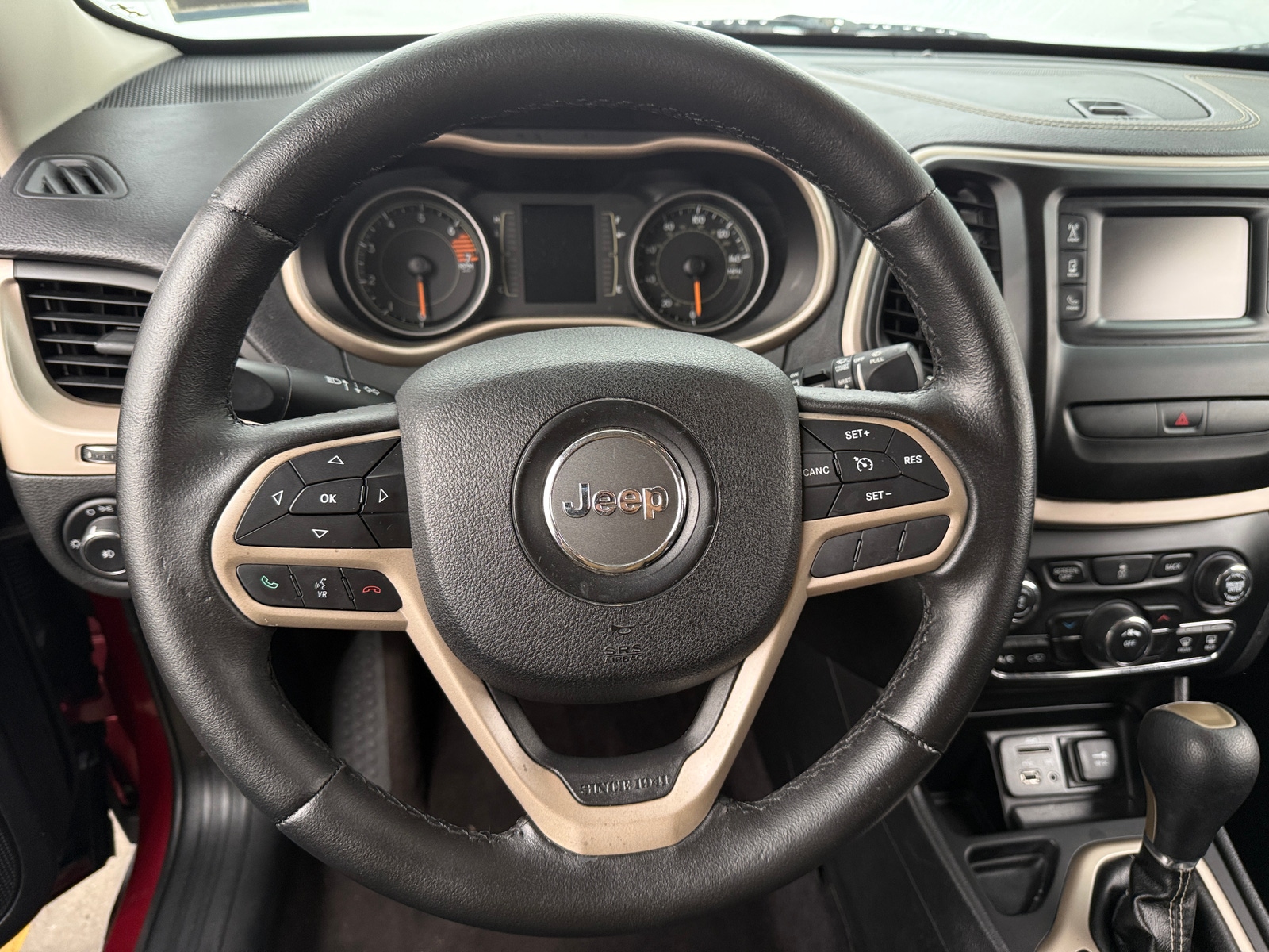 Thumbnail: 2017 Jeep Cherokee - 5