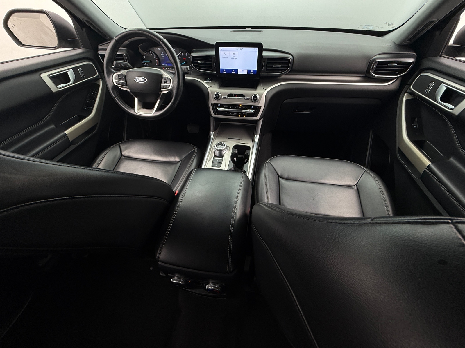 Thumbnail: 2021 Ford Explorer - 3