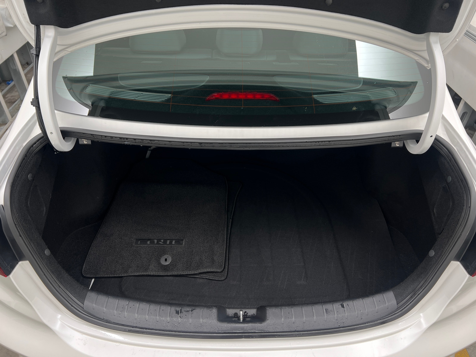 Thumbnail: 2023 Kia Forte - 7