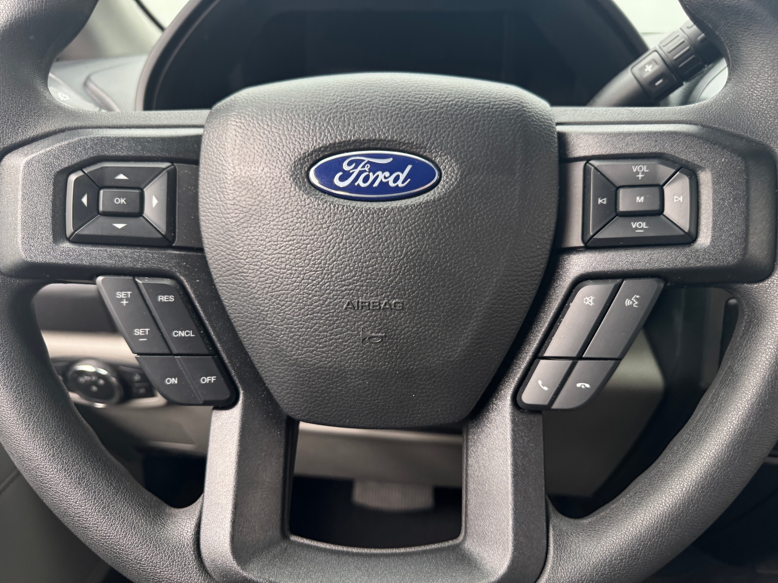 Thumbnail: 2022 Ford Econoline - 5