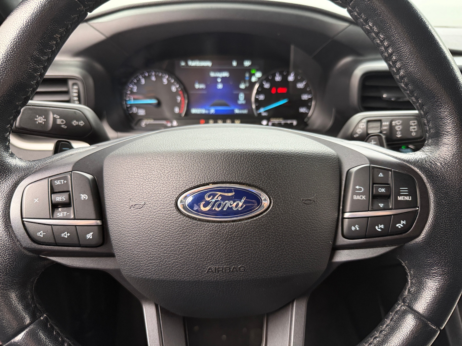 Thumbnail: 2020 Ford Explorer - 5