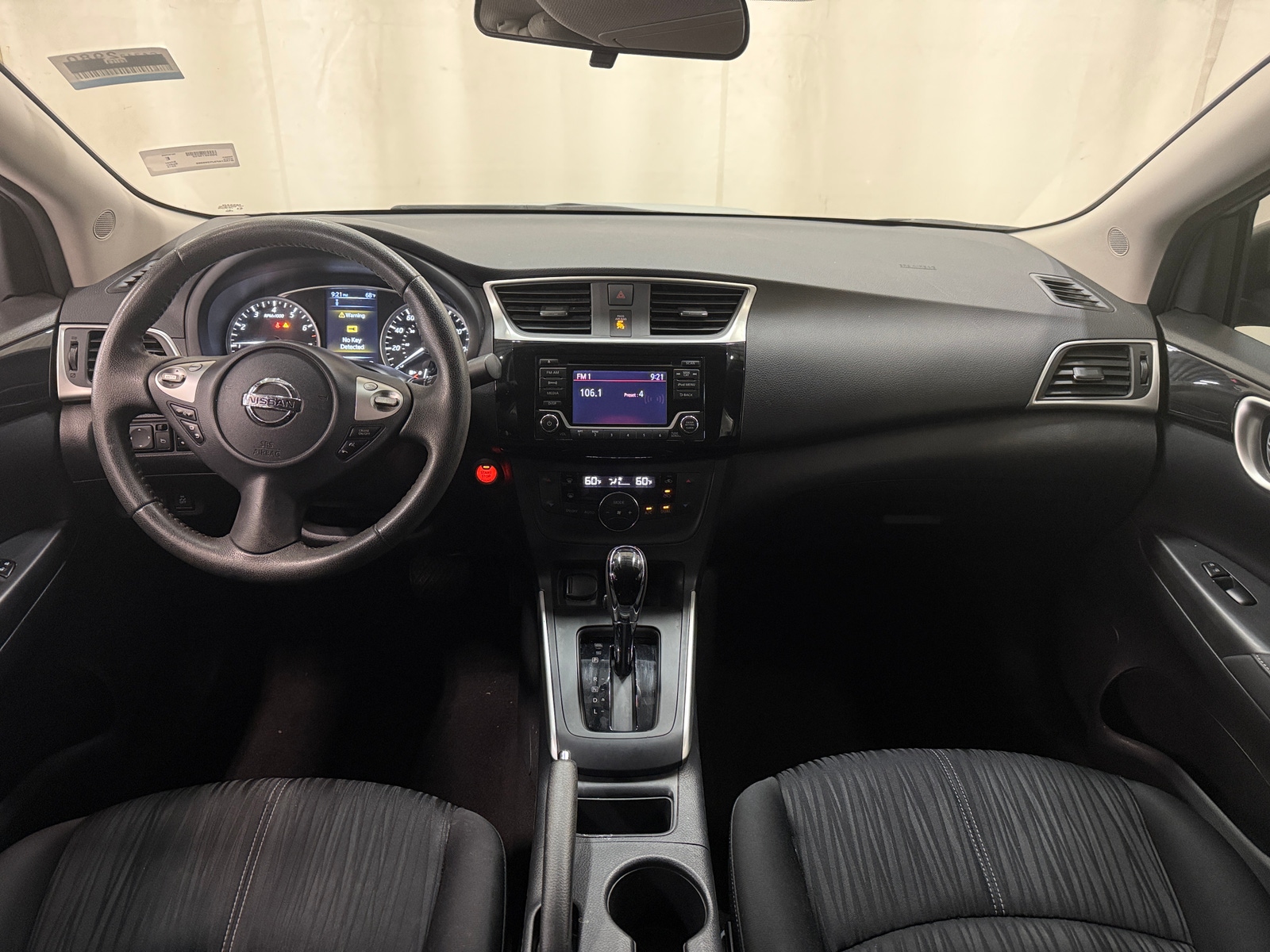 Thumbnail: 2018 Nissan Sentra - 3