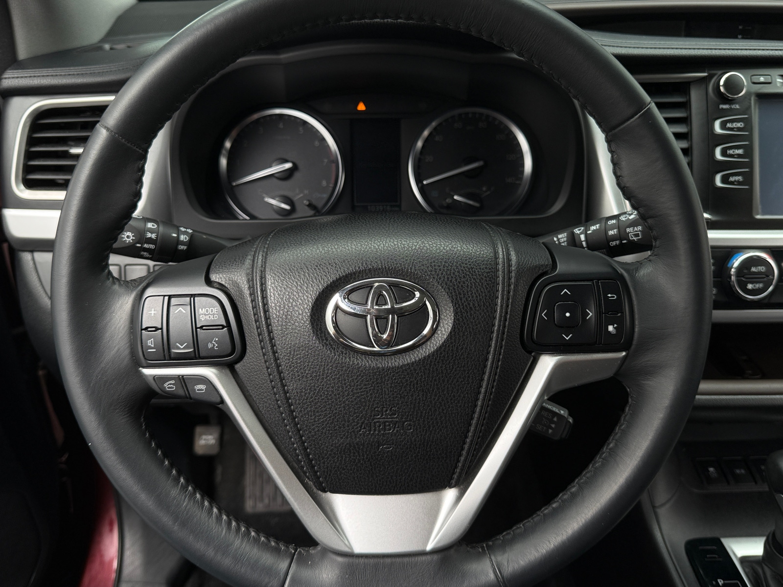 Thumbnail: 2014 Toyota Highlander - 4