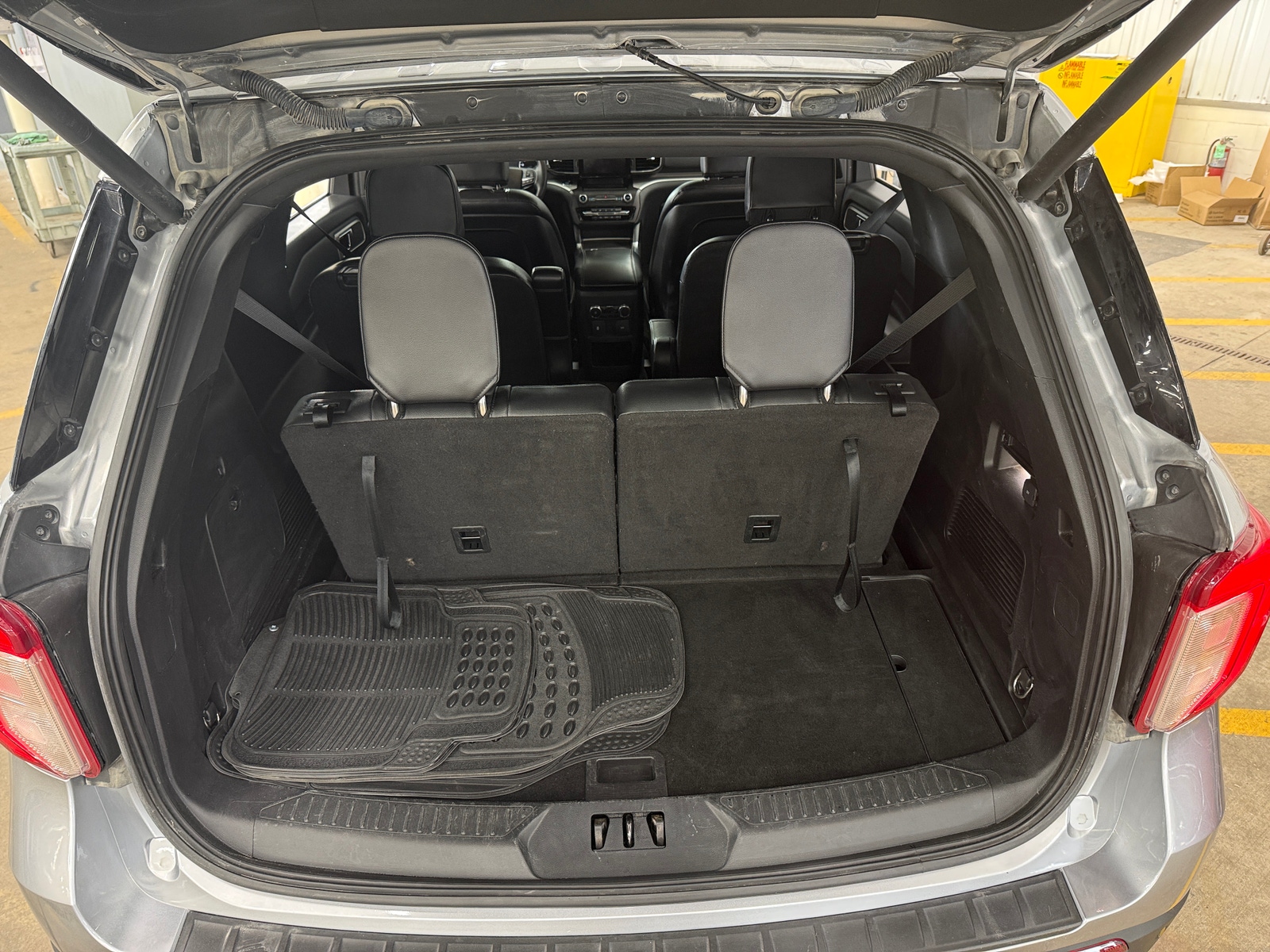 Thumbnail: 2020 Ford Explorer - 7