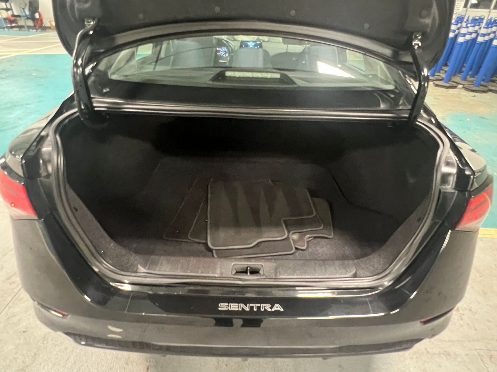 Thumbnail: 2021 Nissan Sentra - 7