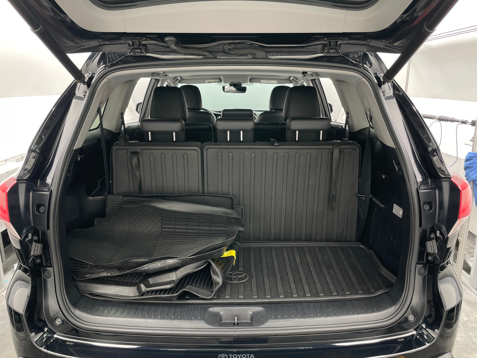 Thumbnail: 2018 Toyota Highlander - 6