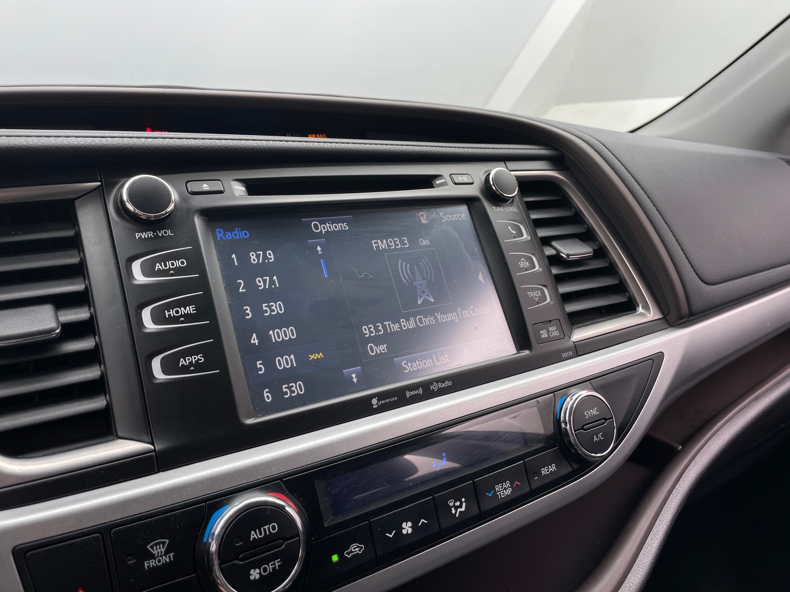 Thumbnail: 2018 Toyota Highlander - 3