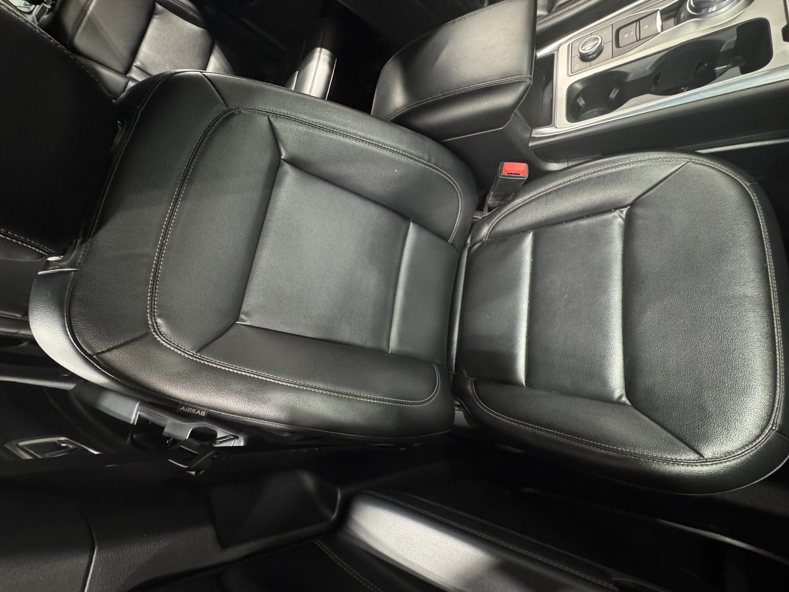 Thumbnail: 2020 Ford Explorer - 2