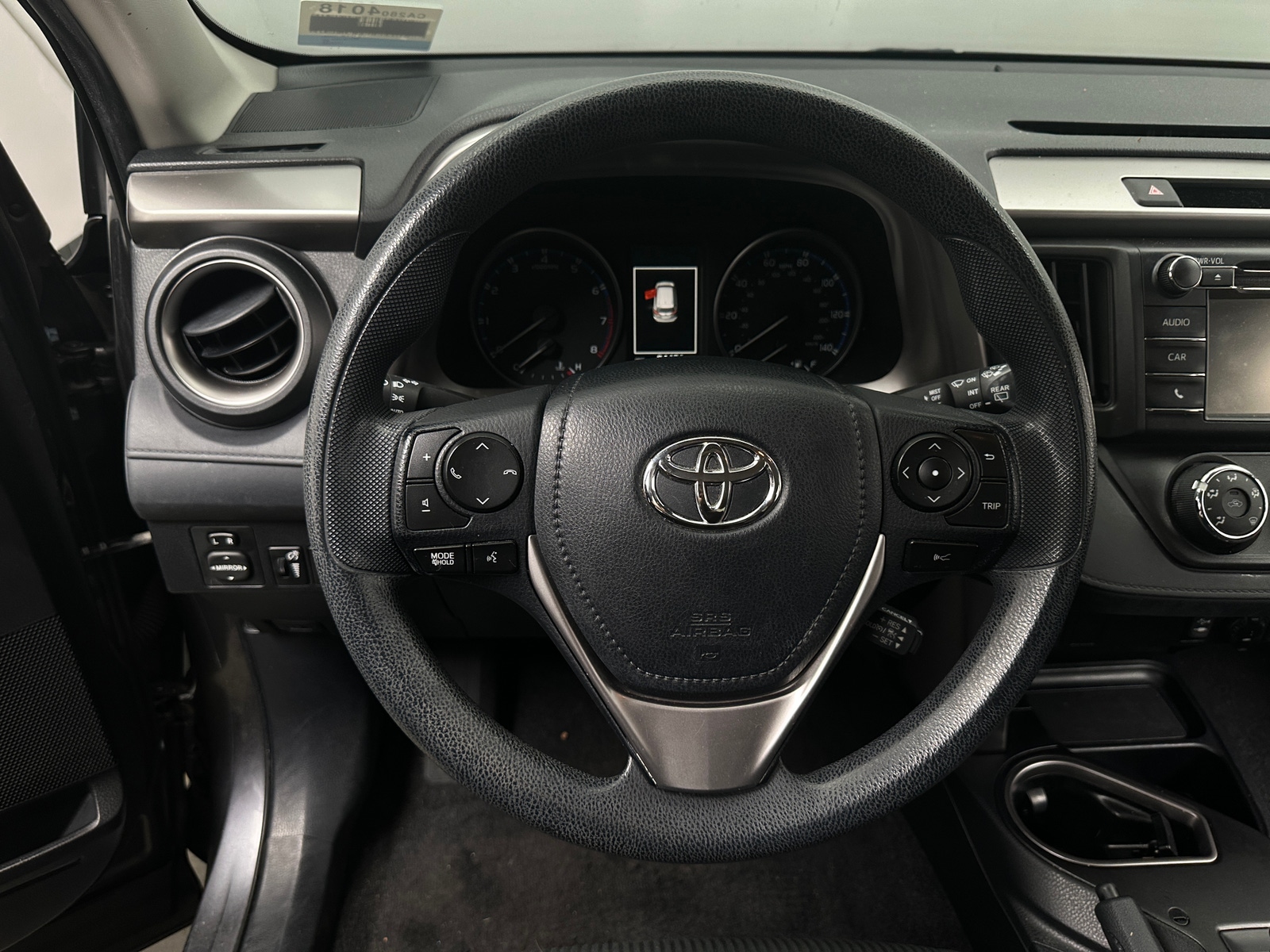 Thumbnail: 2017 Toyota RAV4 - 5