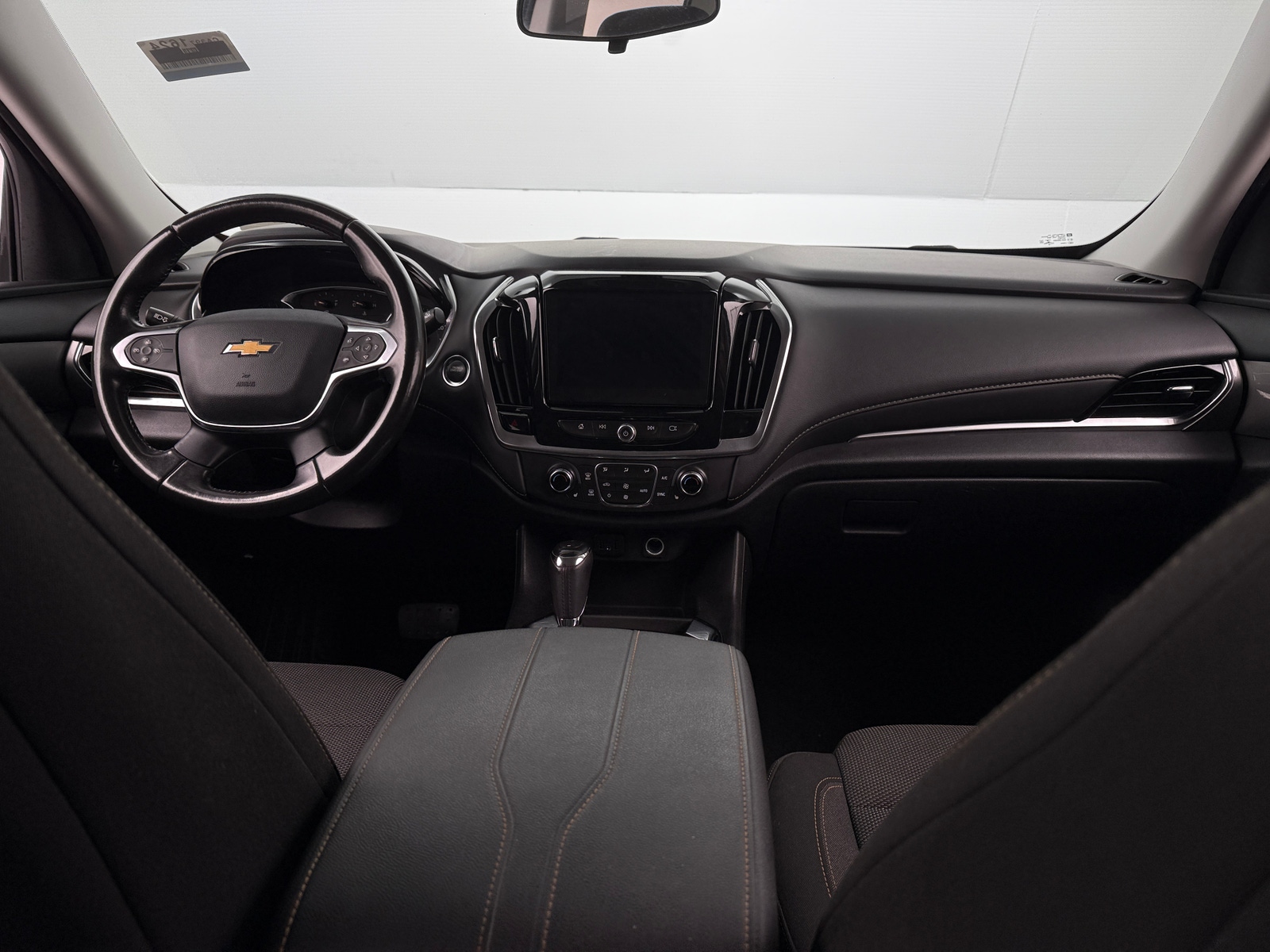 Thumbnail: 2020 Chevrolet Traverse - 3