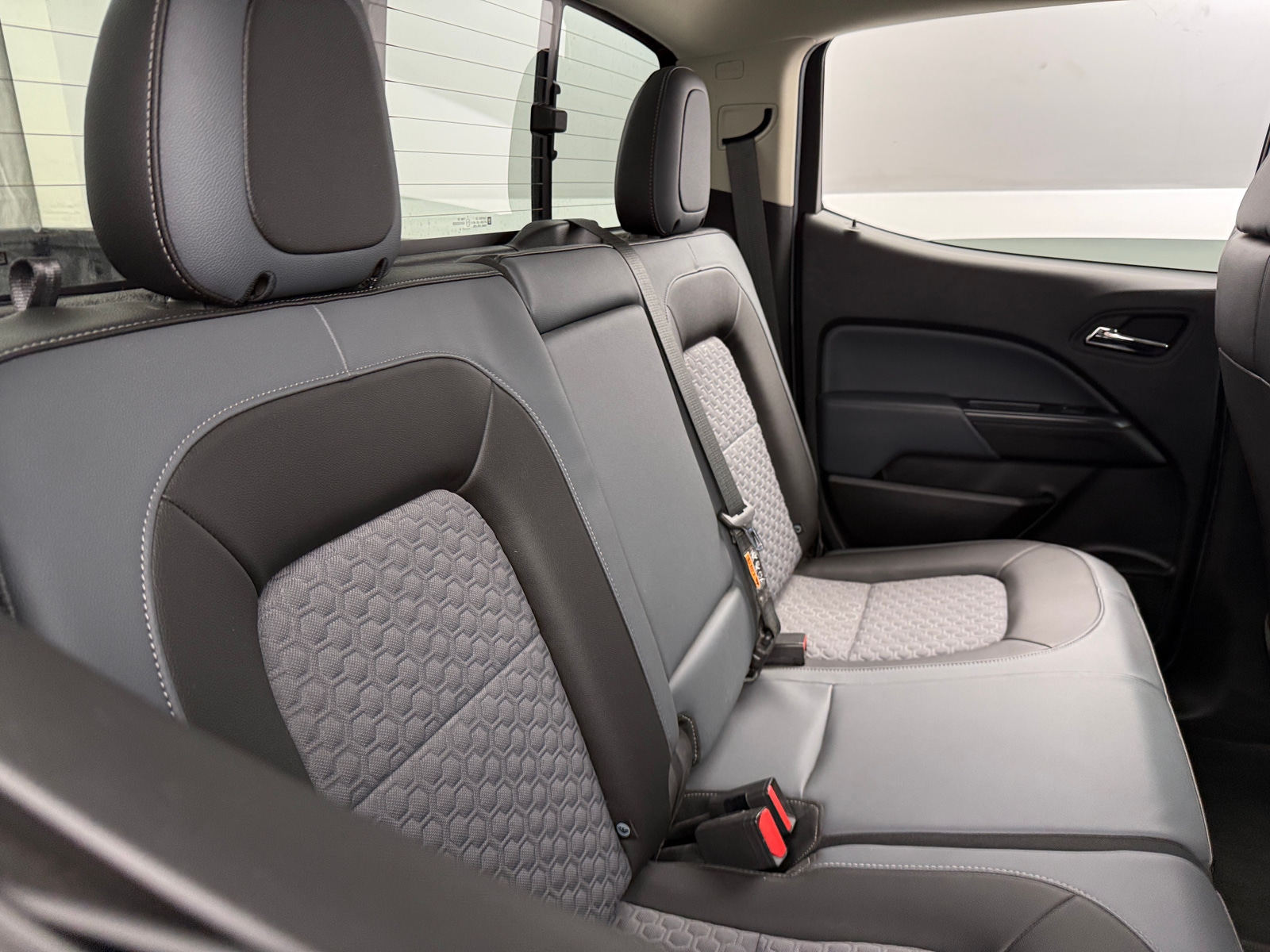 Thumbnail: 2018 Chevrolet Colorado - 5