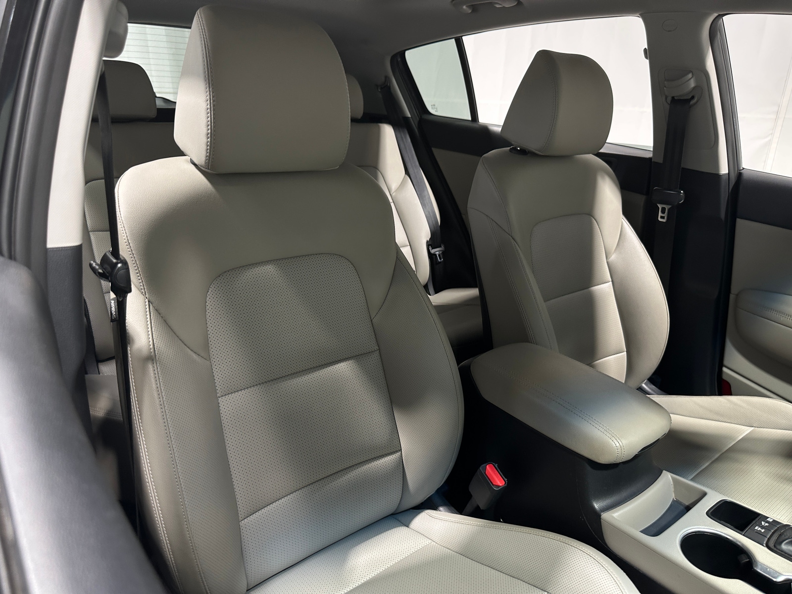 Thumbnail: 2022 Kia Sportage - 2