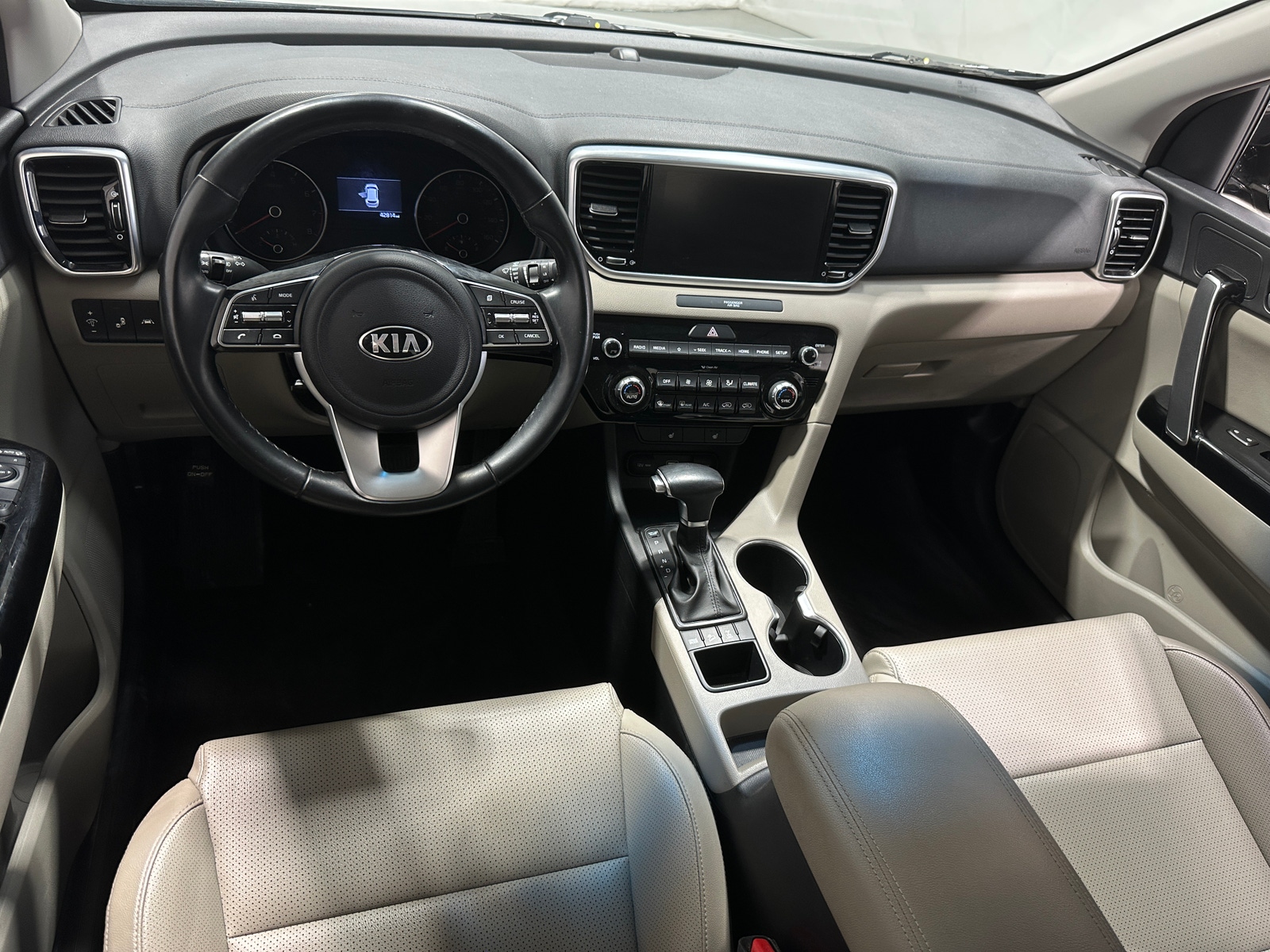 Thumbnail: 2022 Kia Sportage - 3