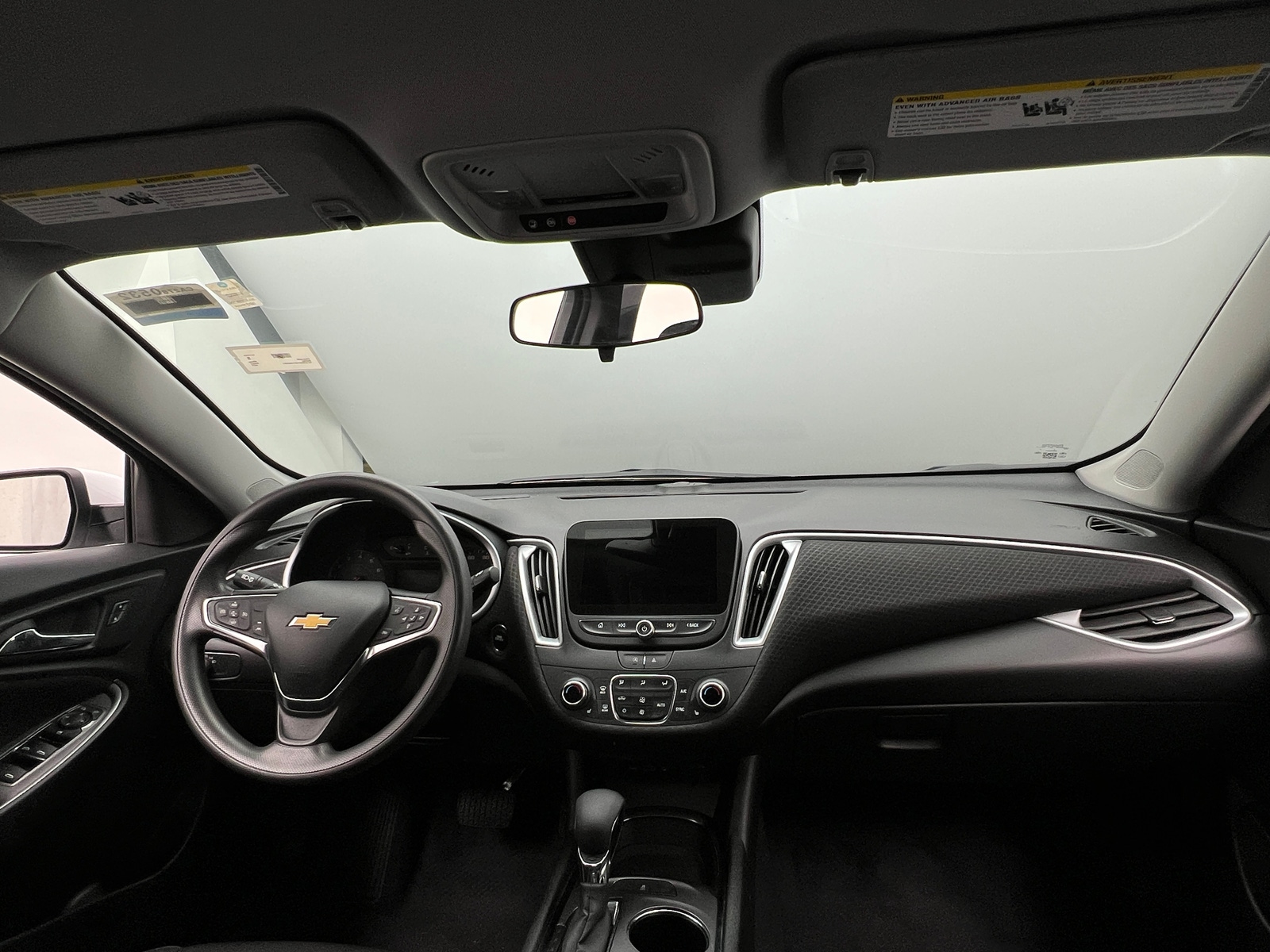 Thumbnail: 2023 Chevrolet Malibu - 3