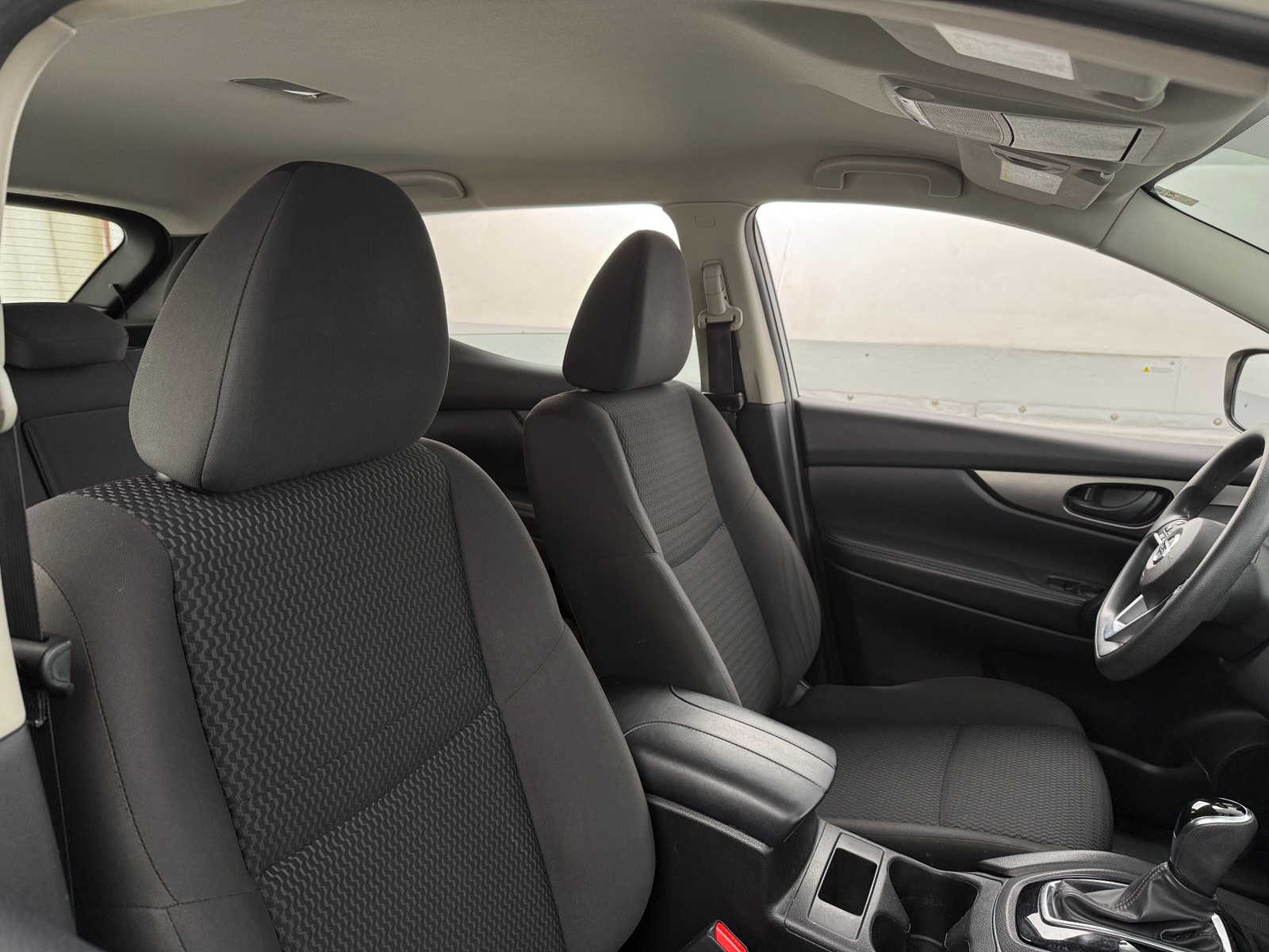 Thumbnail: 2017 Nissan Rogue Sport - 2