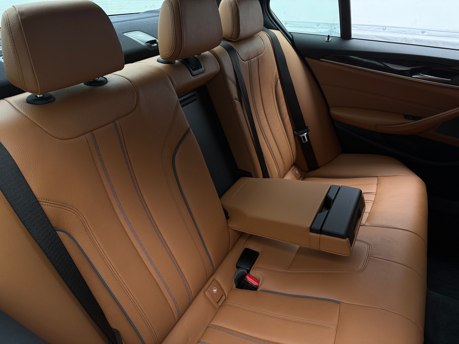 Thumbnail: 2017 BMW 5 Series - 5