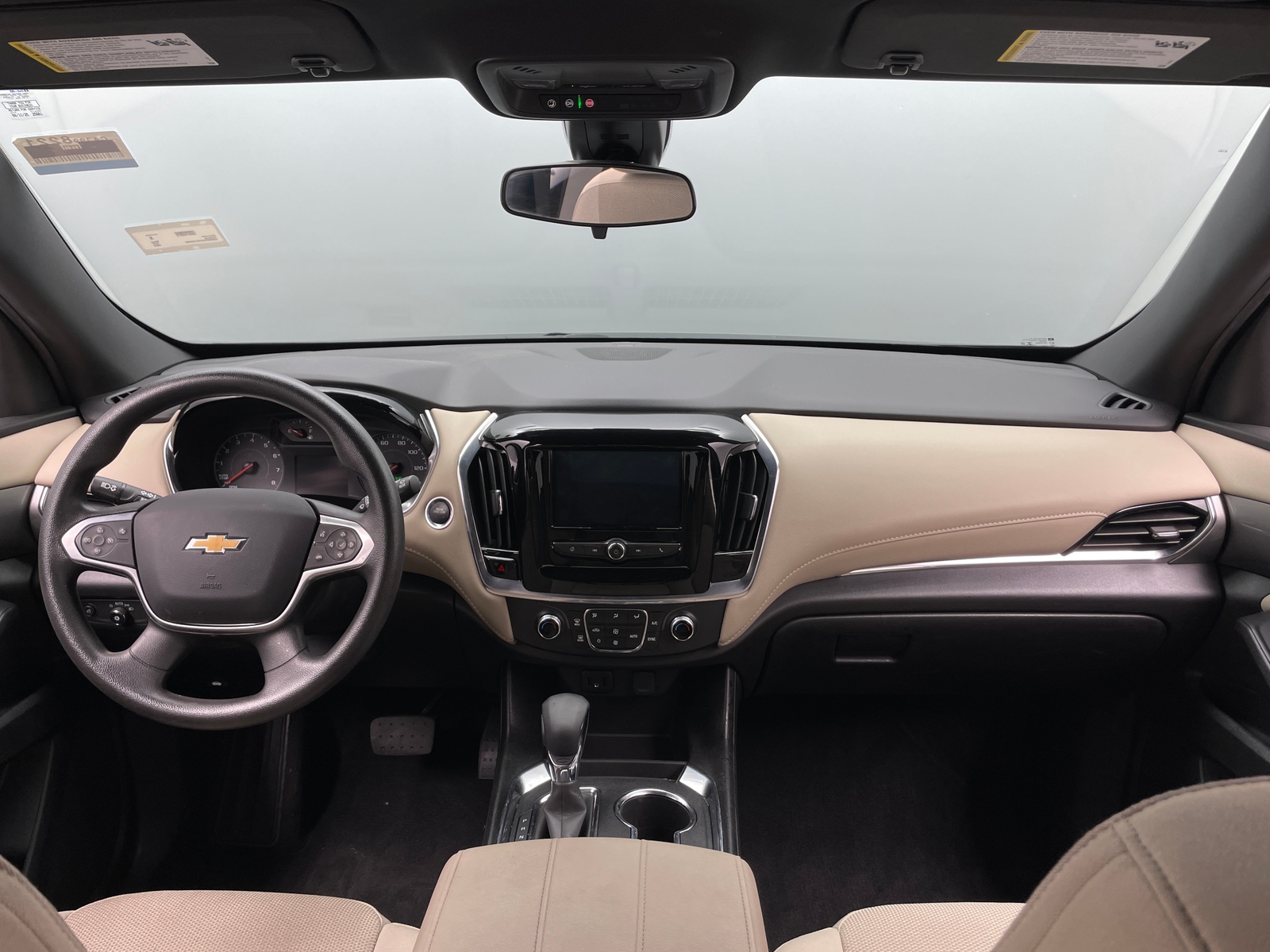 Thumbnail: 2023 Chevrolet Traverse - 3