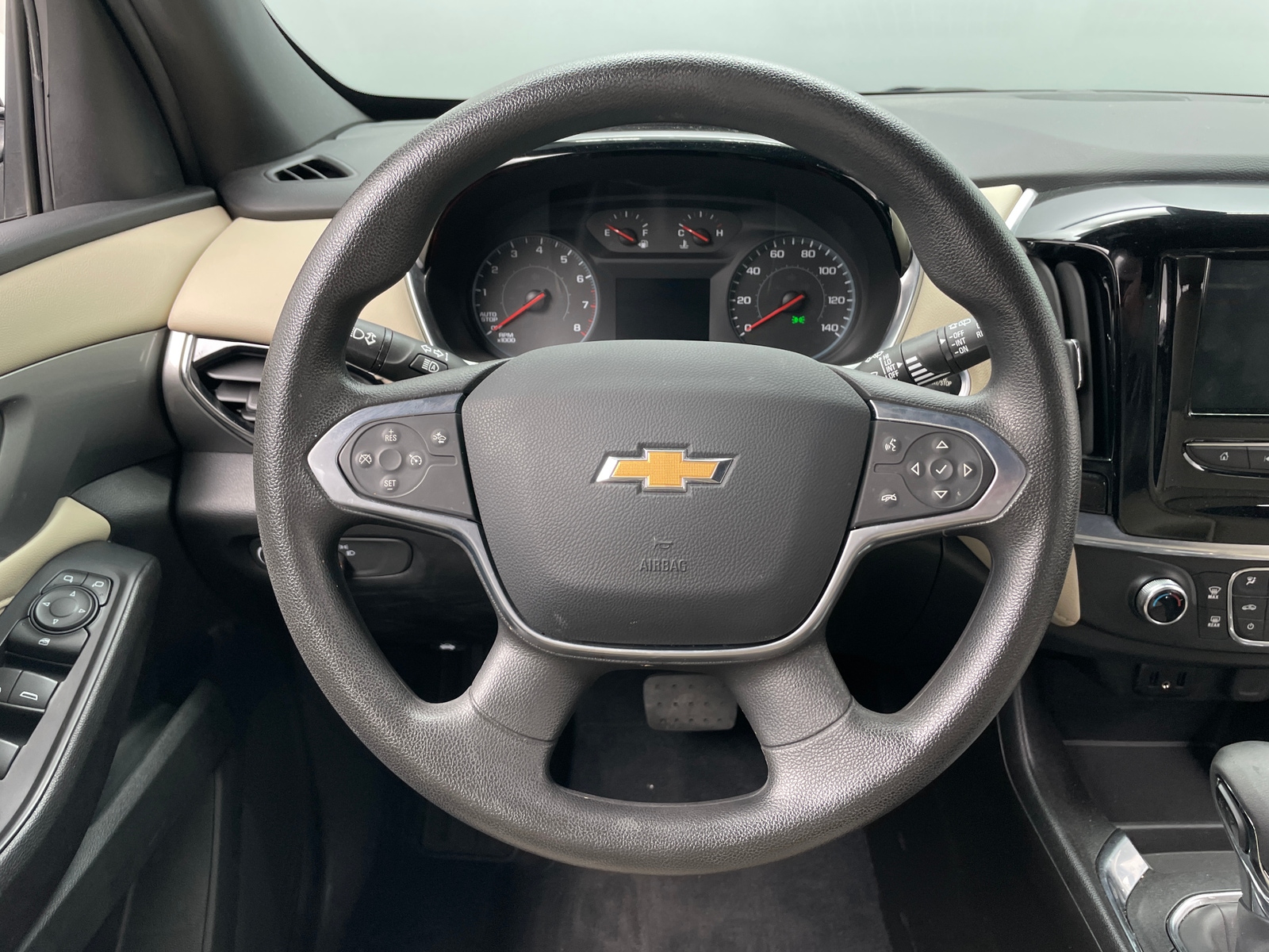 Thumbnail: 2023 Chevrolet Traverse - 5