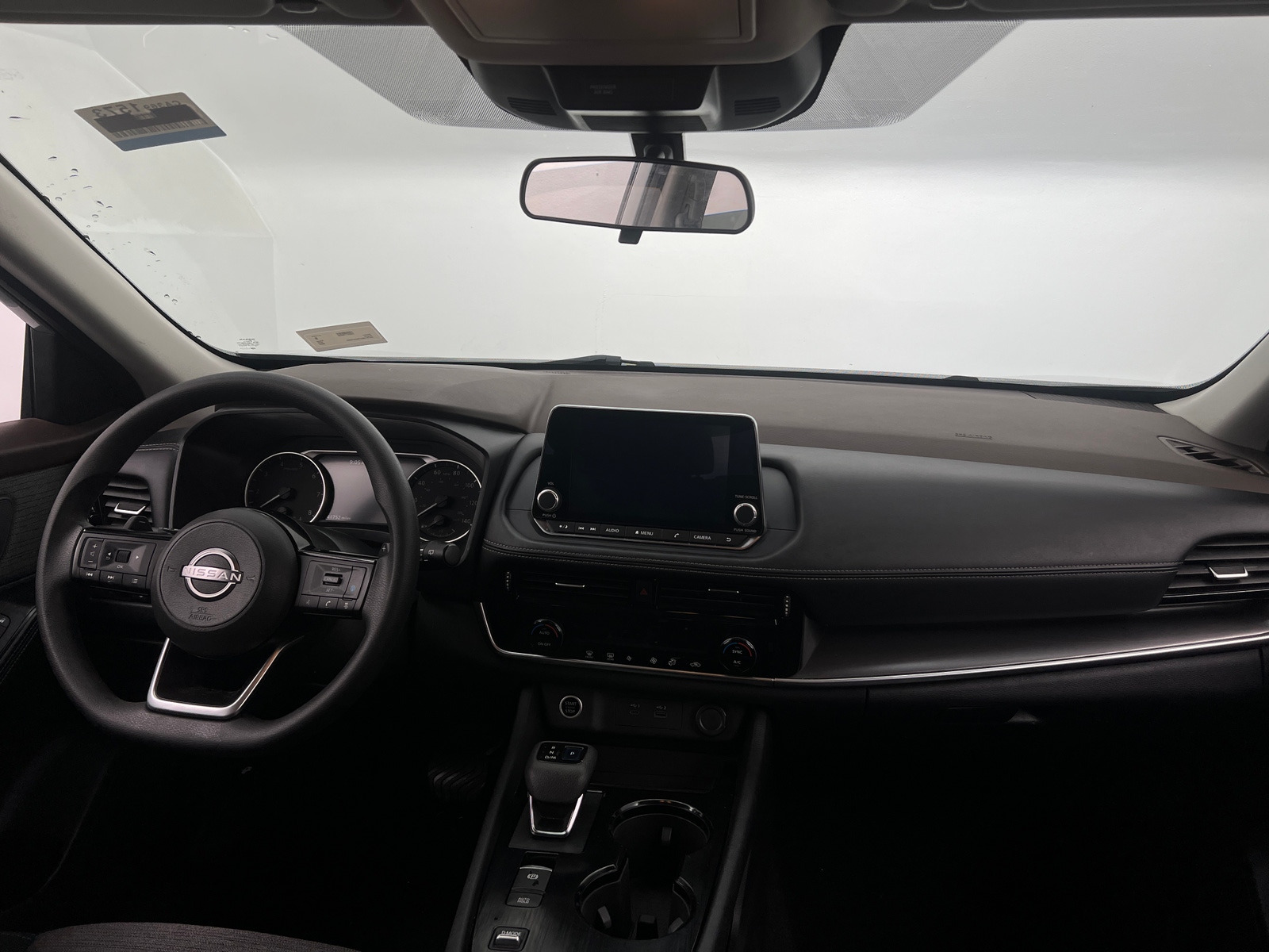 Thumbnail: 2022 Nissan Rogue - 3