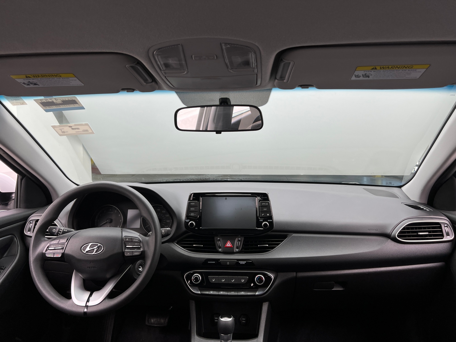 Thumbnail: 2018 Hyundai Elantra - 3