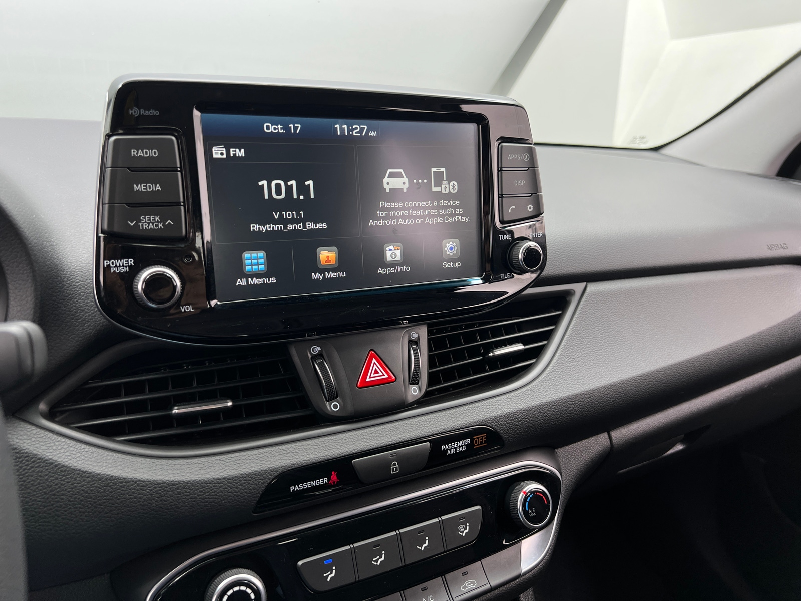 Thumbnail: 2018 Hyundai Elantra - 4