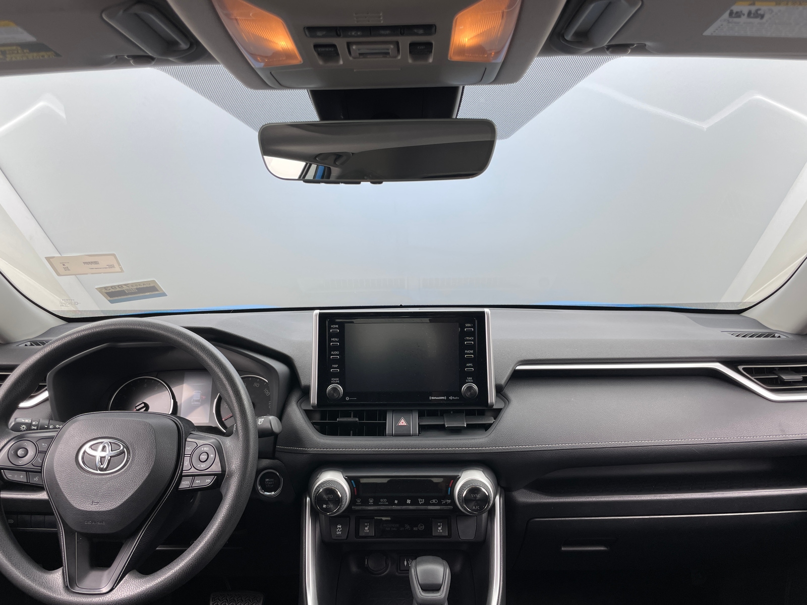 Thumbnail: 2019 Toyota RAV4 - 3