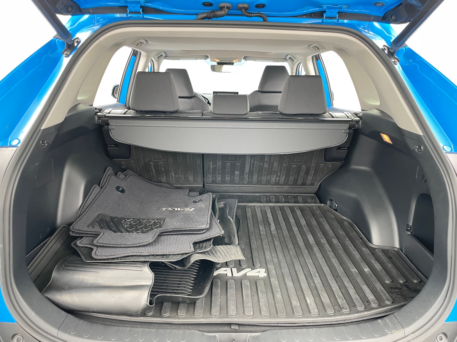Thumbnail: 2019 Toyota RAV4 - 7