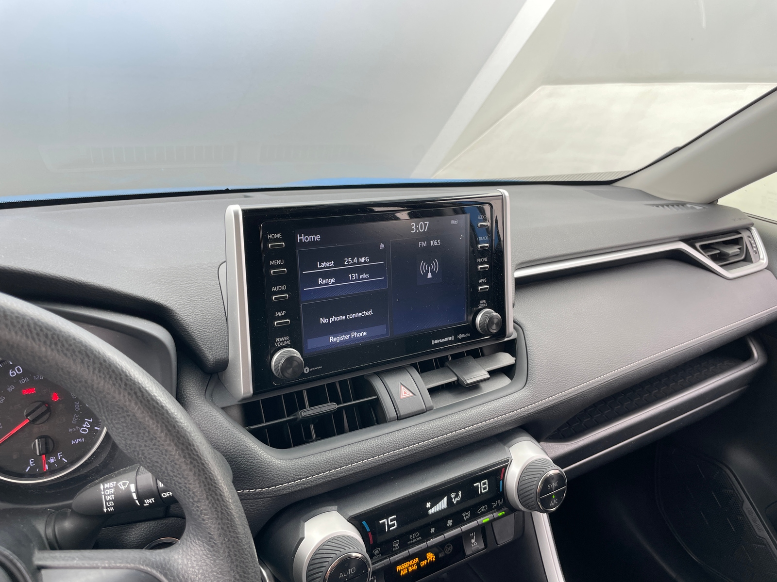 Thumbnail: 2019 Toyota RAV4 - 4