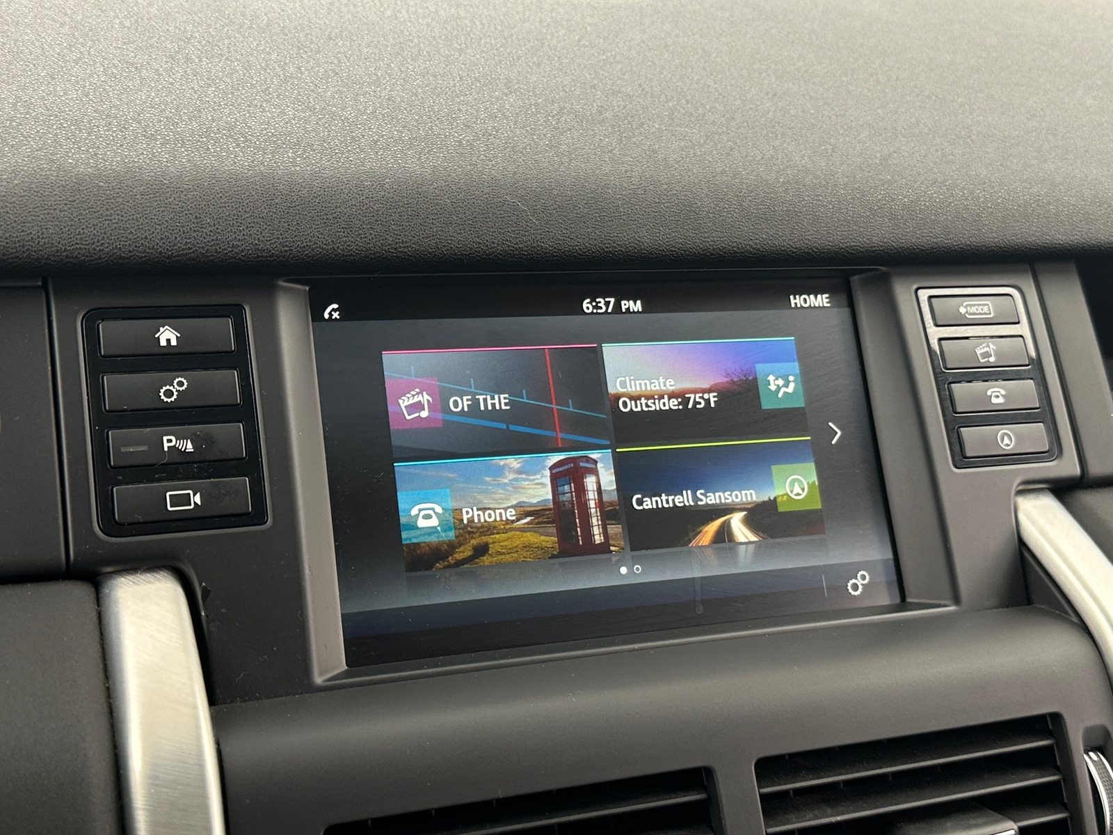 Thumbnail: 2019 Land Rover Discovery Sport - 3
