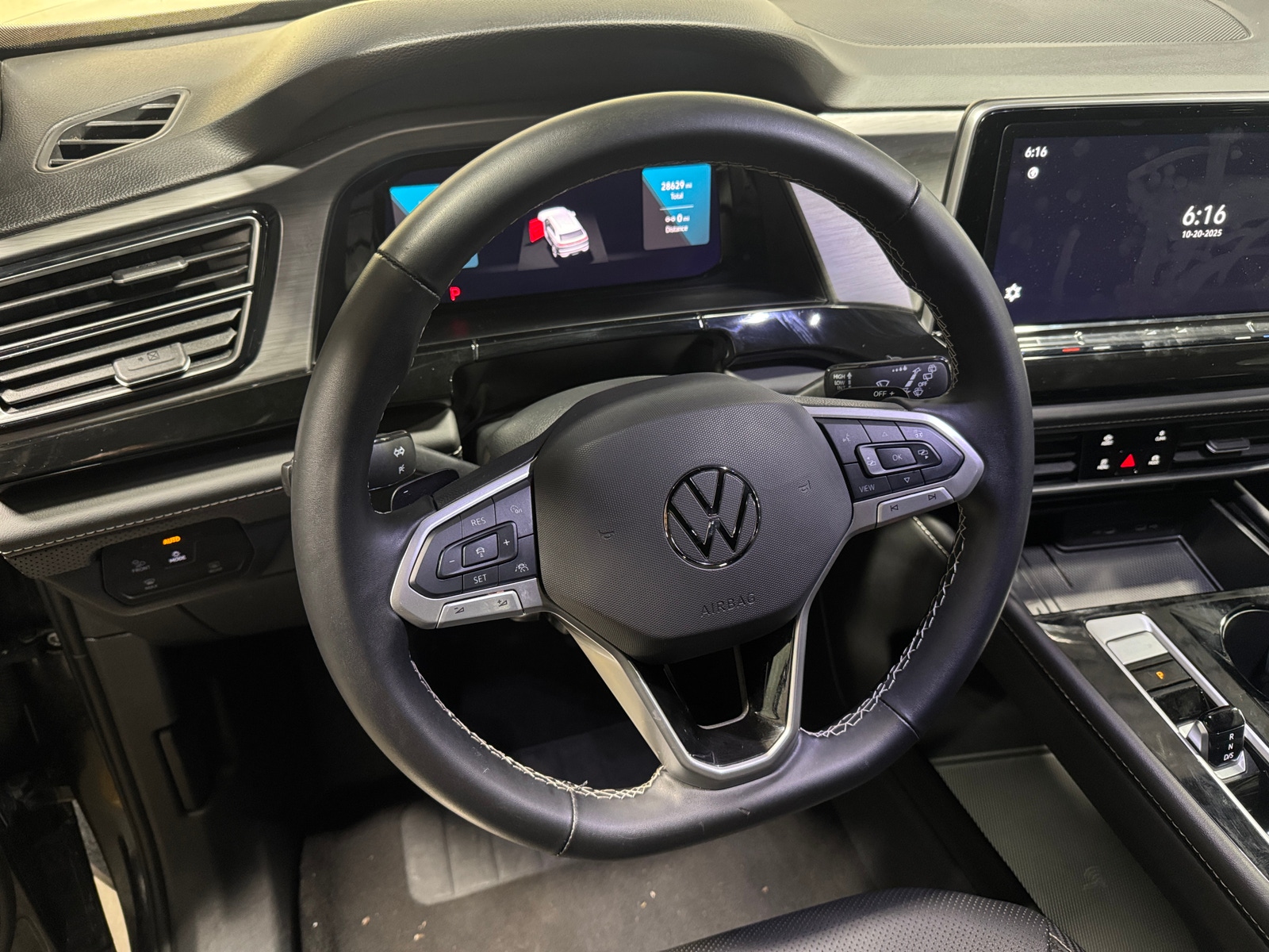 Thumbnail: 2025 Volkswagen Atlas - 4