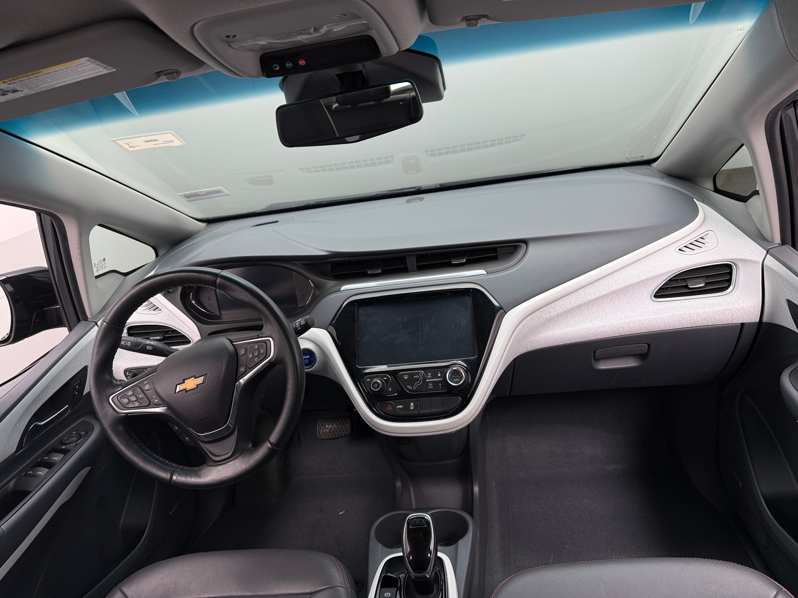 Thumbnail: 2017 Chevrolet Bolt EV - 2