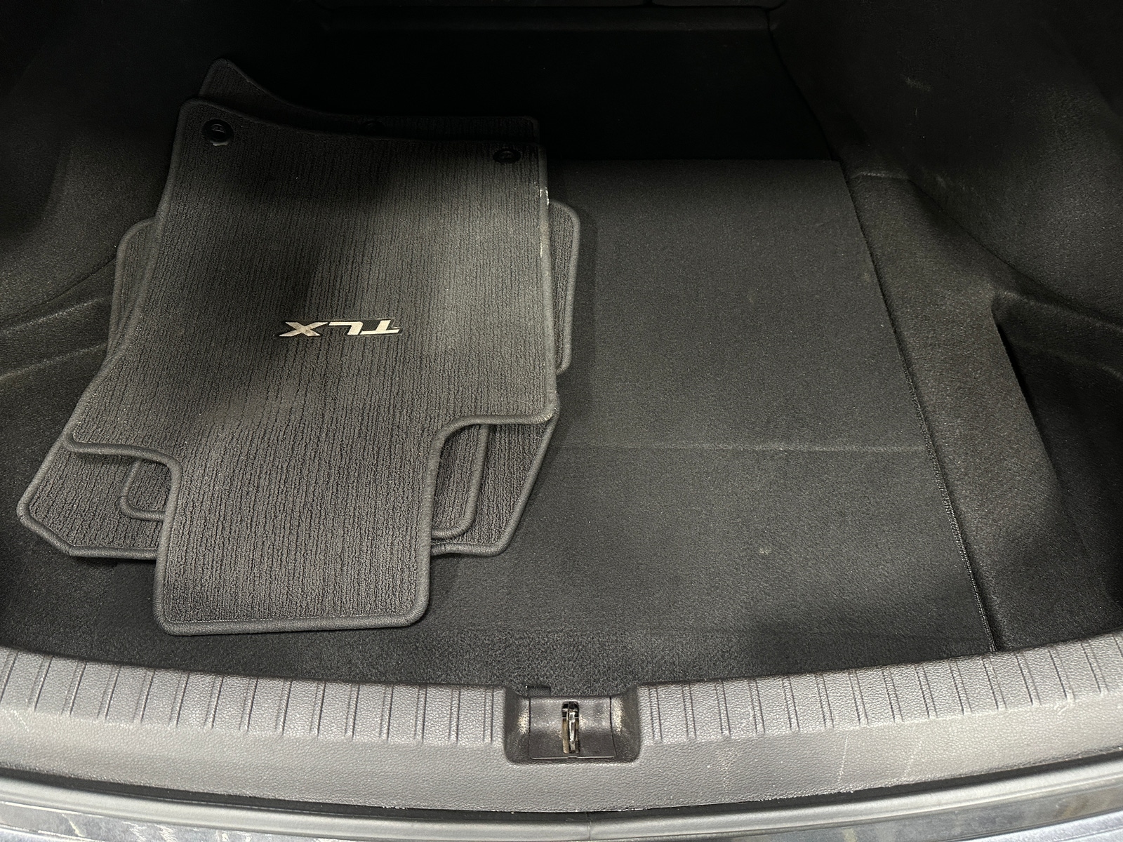 Thumbnail: 2015 Acura TLX - 6