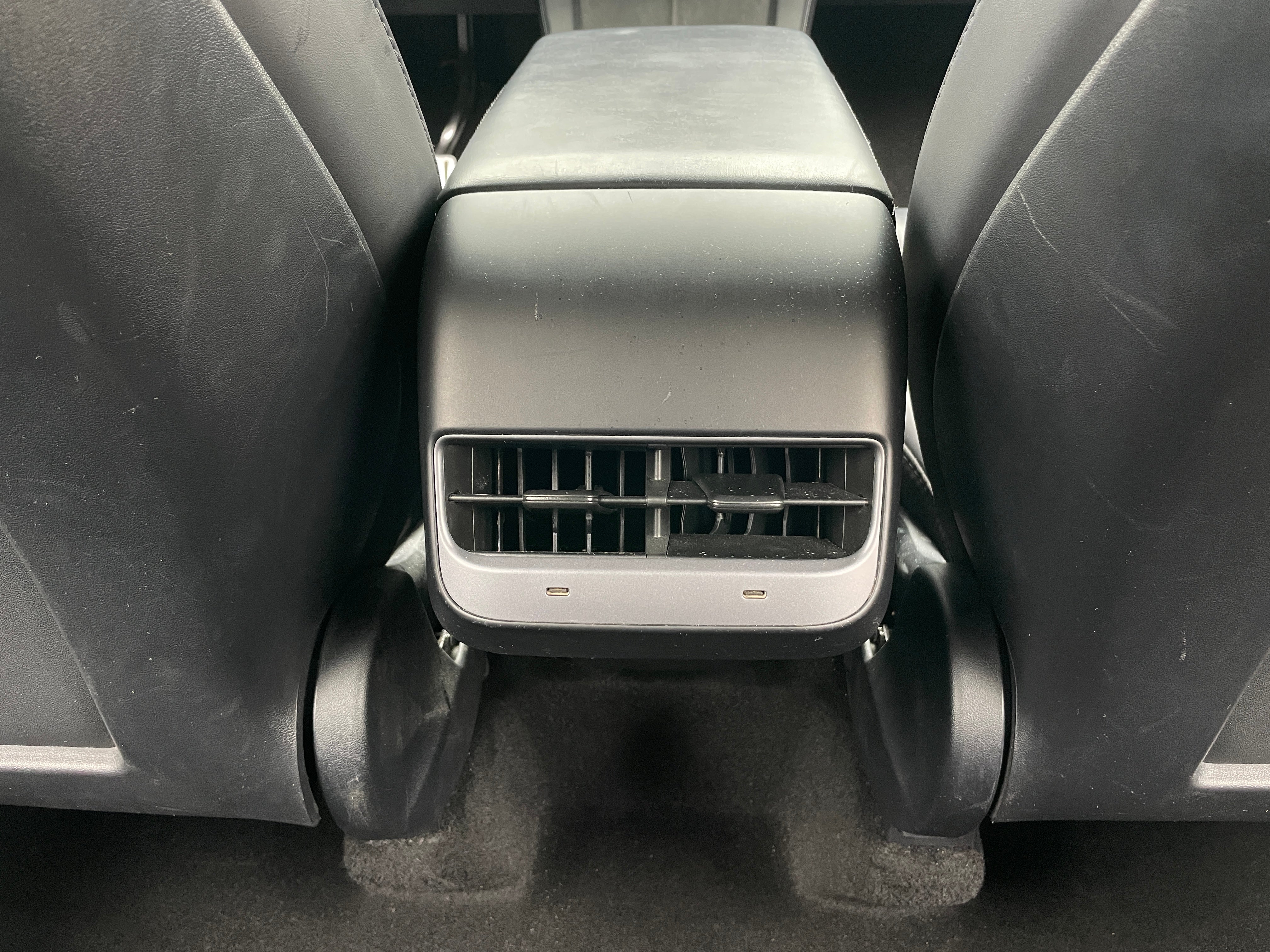 Used 2022 Tesla Model Y Performance with VIN 7SAYGDEF4NF439961 for sale in Oak Creek, WI