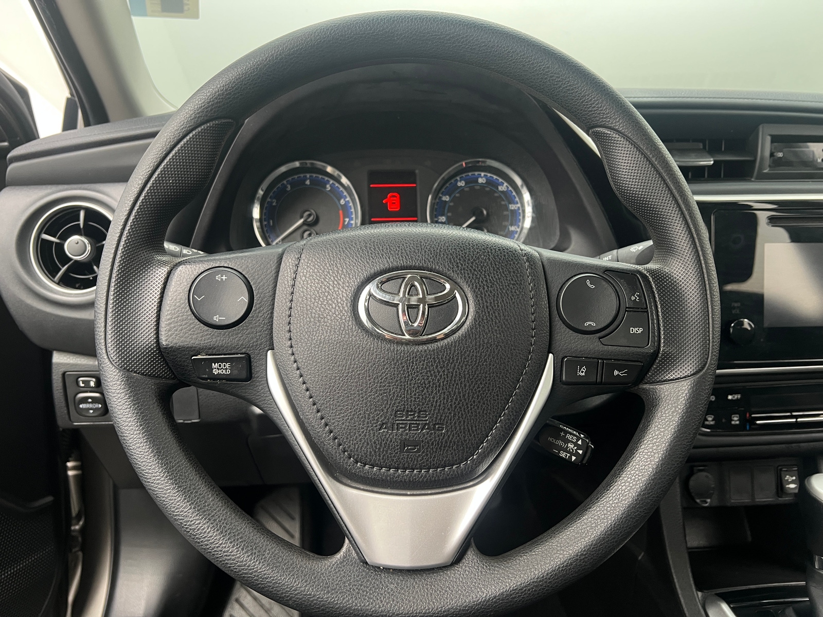 Thumbnail: 2018 Toyota Corolla - 5