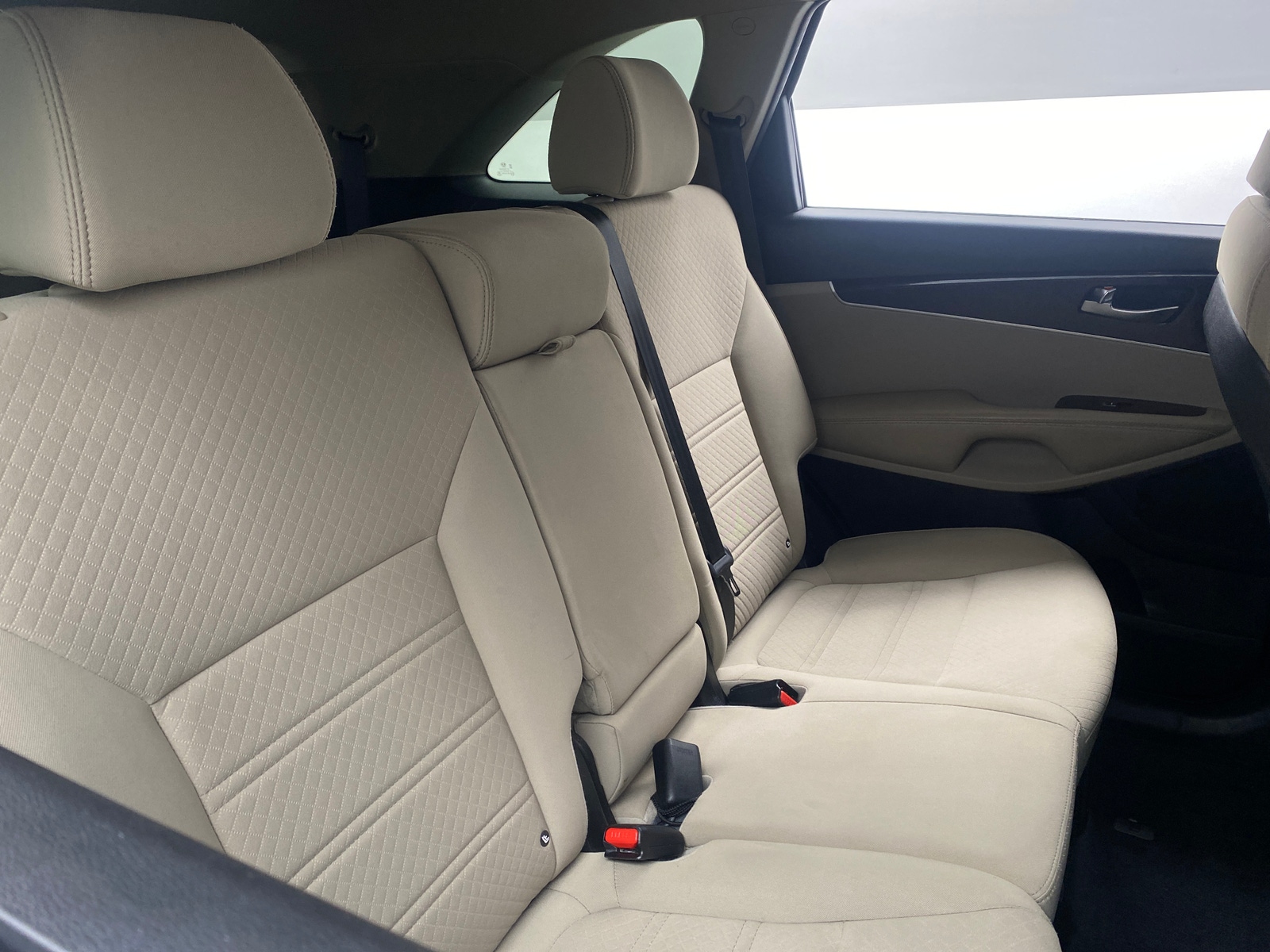 Thumbnail: 2017 Kia Sorento - 6