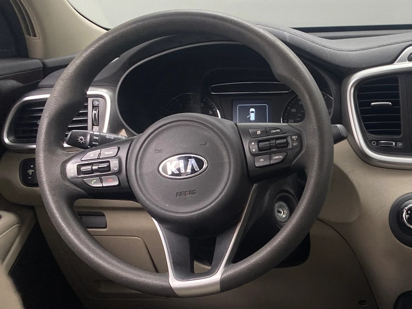 Thumbnail: 2017 Kia Sorento - 5