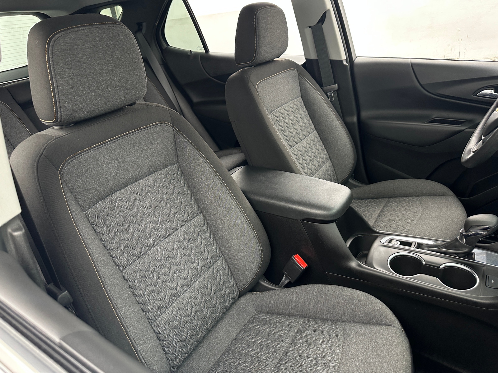 Thumbnail: 2022 Chevrolet Equinox - 2