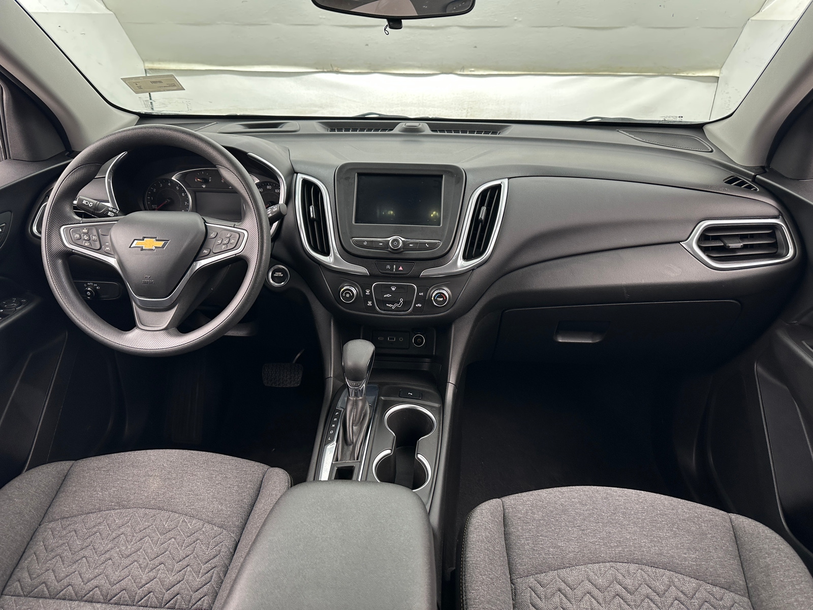 Thumbnail: 2022 Chevrolet Equinox - 3