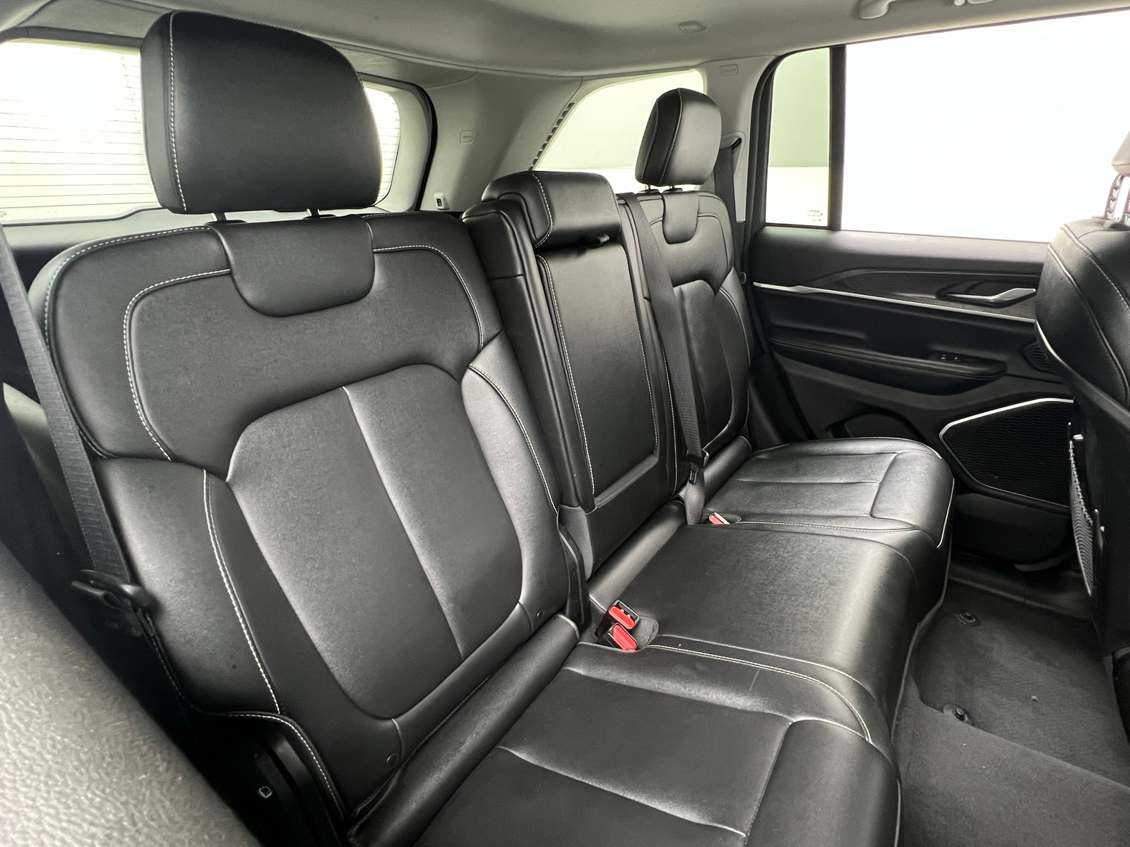 Thumbnail: 2024 Jeep Grand Cherokee - 5