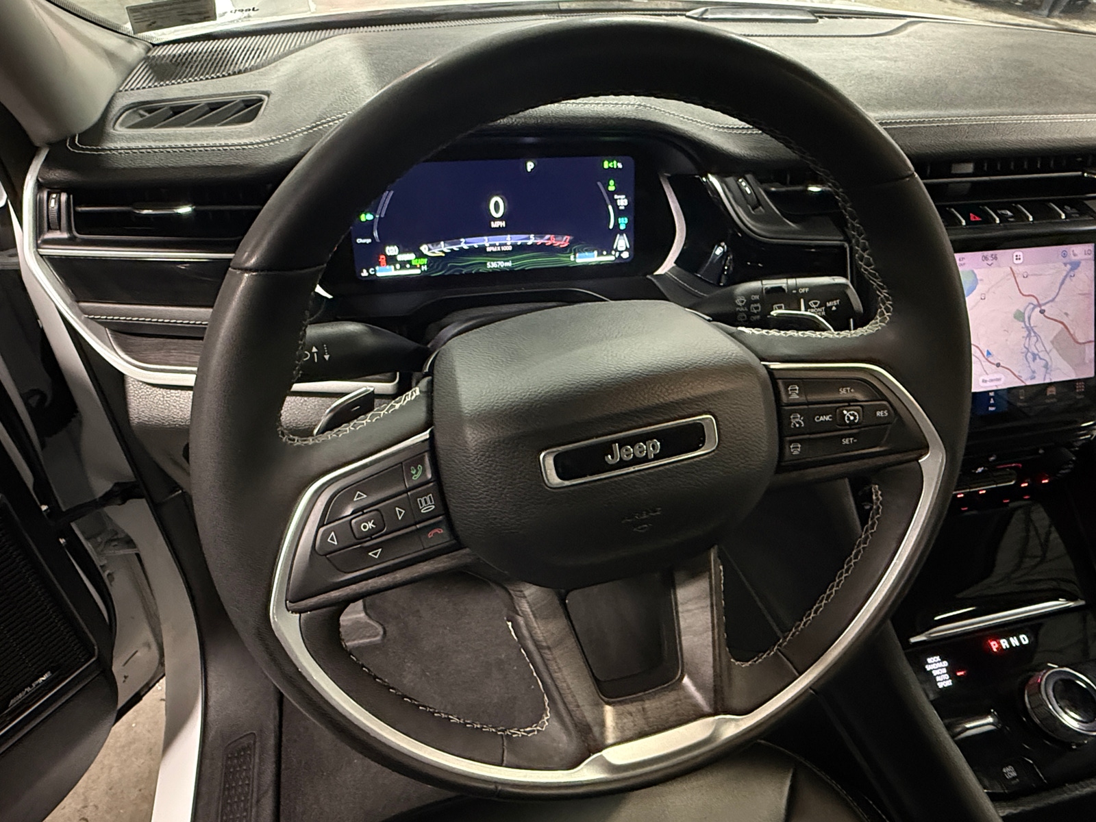 Thumbnail: 2024 Jeep Grand Cherokee - 4