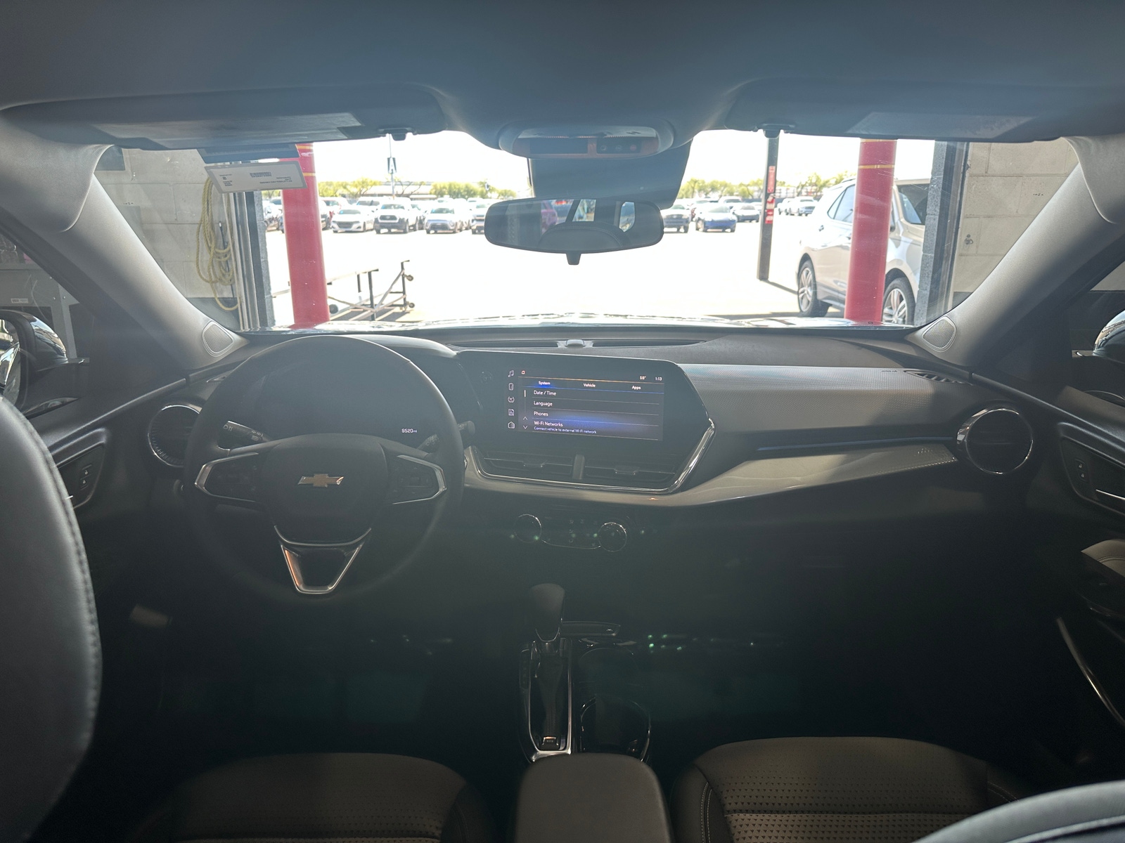 Thumbnail: 2025 Chevrolet Trax - 3