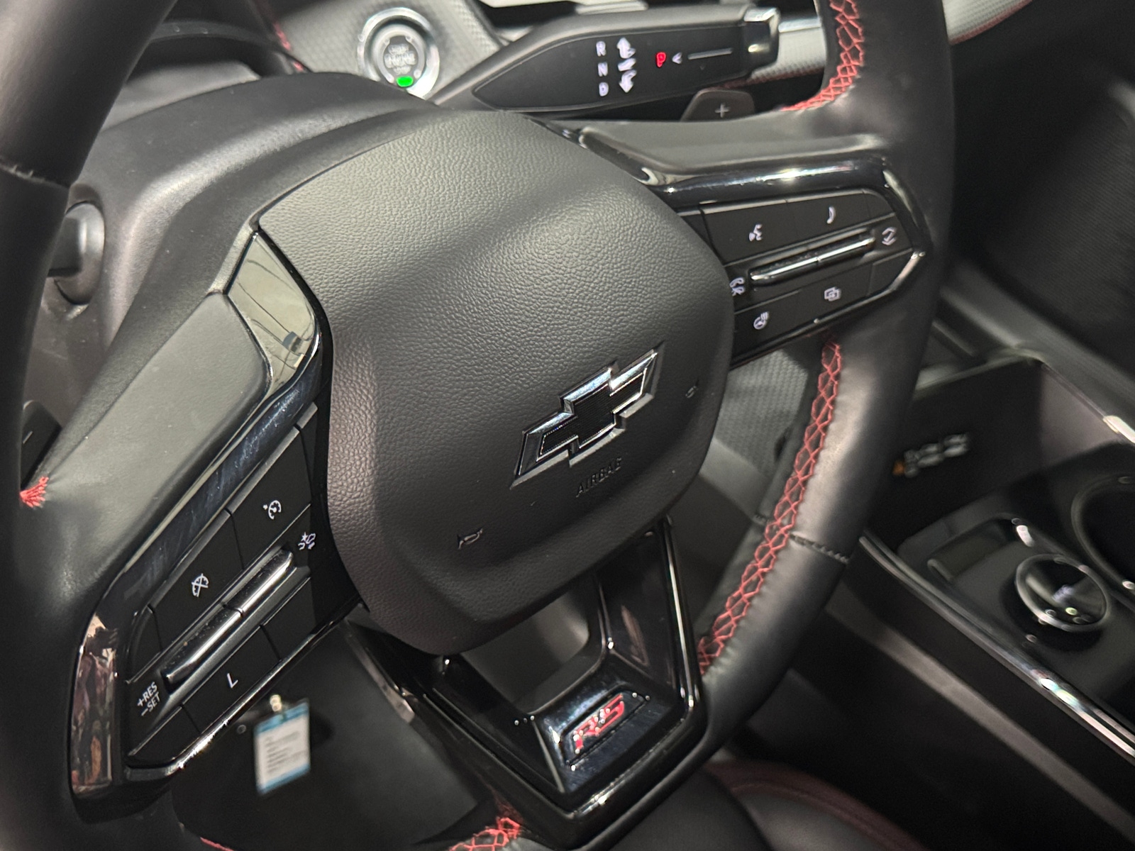 Thumbnail: 2025 Chevrolet Equinox - 4