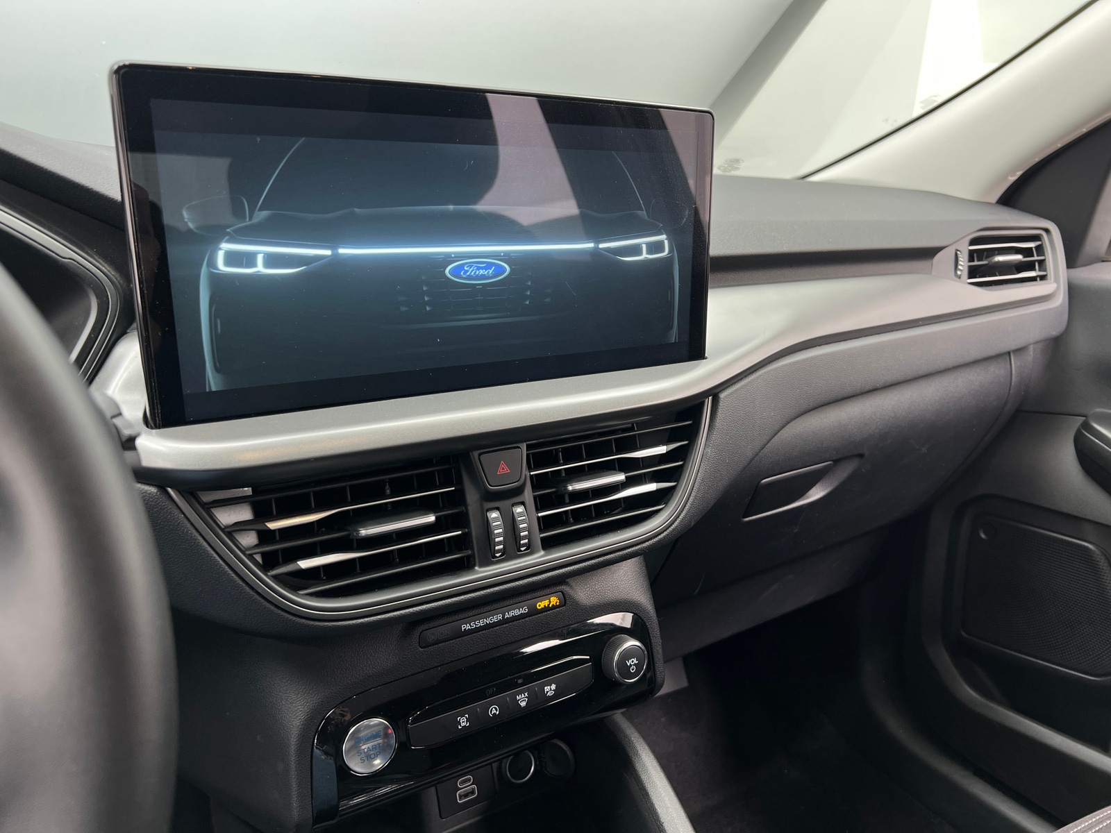 Thumbnail: 2024 Ford Escape - 4