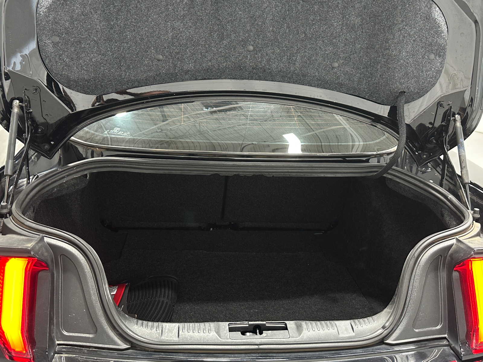 Thumbnail: 2021 Ford Mustang - 5