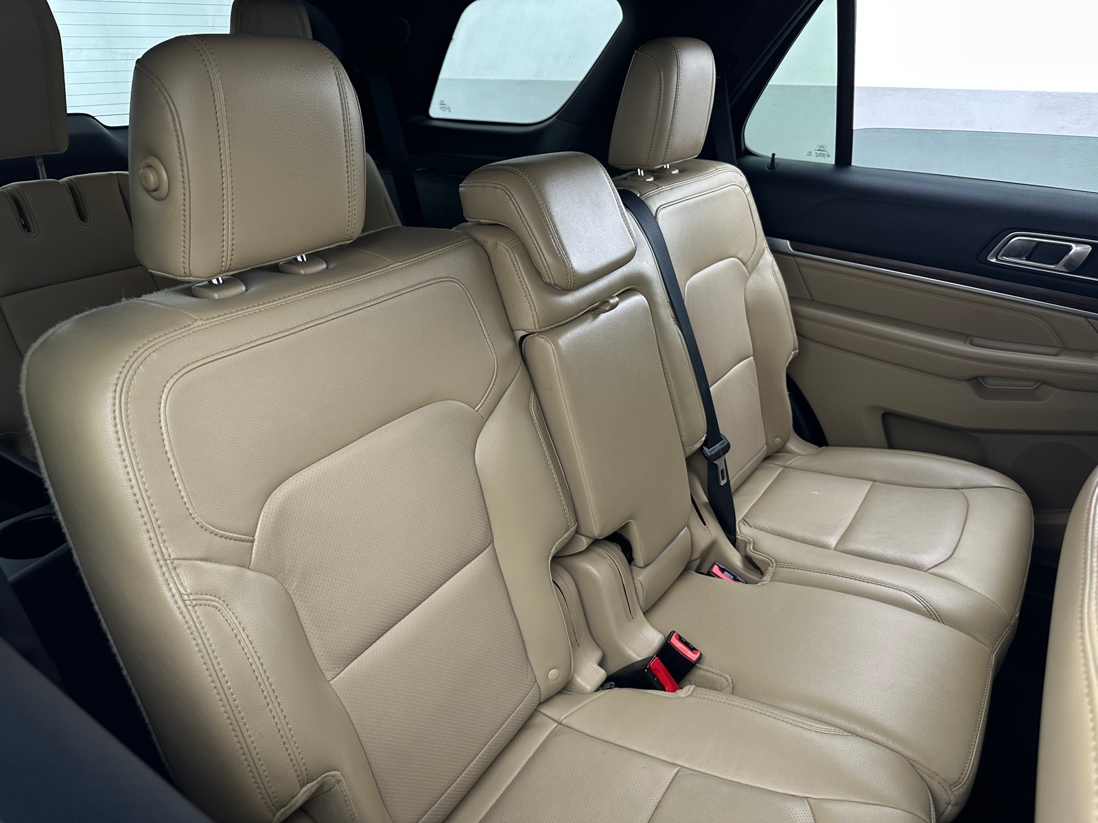 Thumbnail: 2016 Ford Explorer - 5
