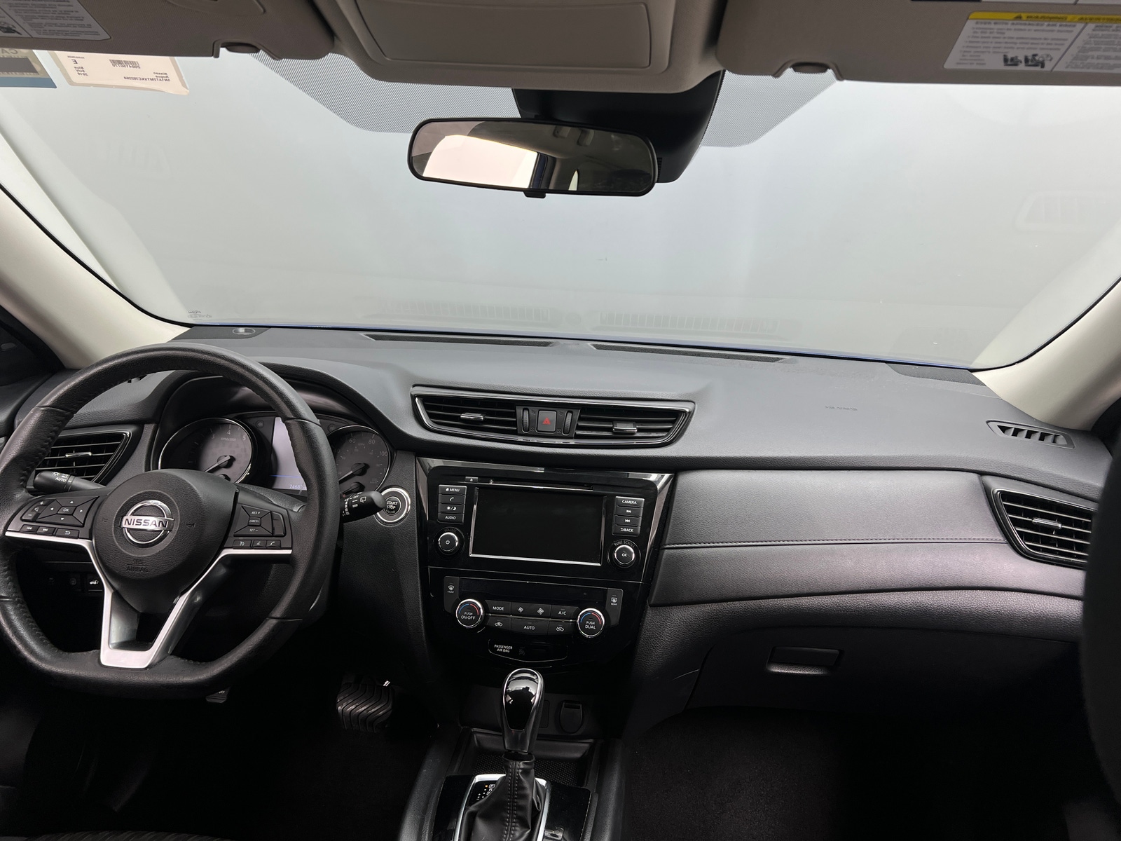 Thumbnail: 2019 Nissan Rogue - 3