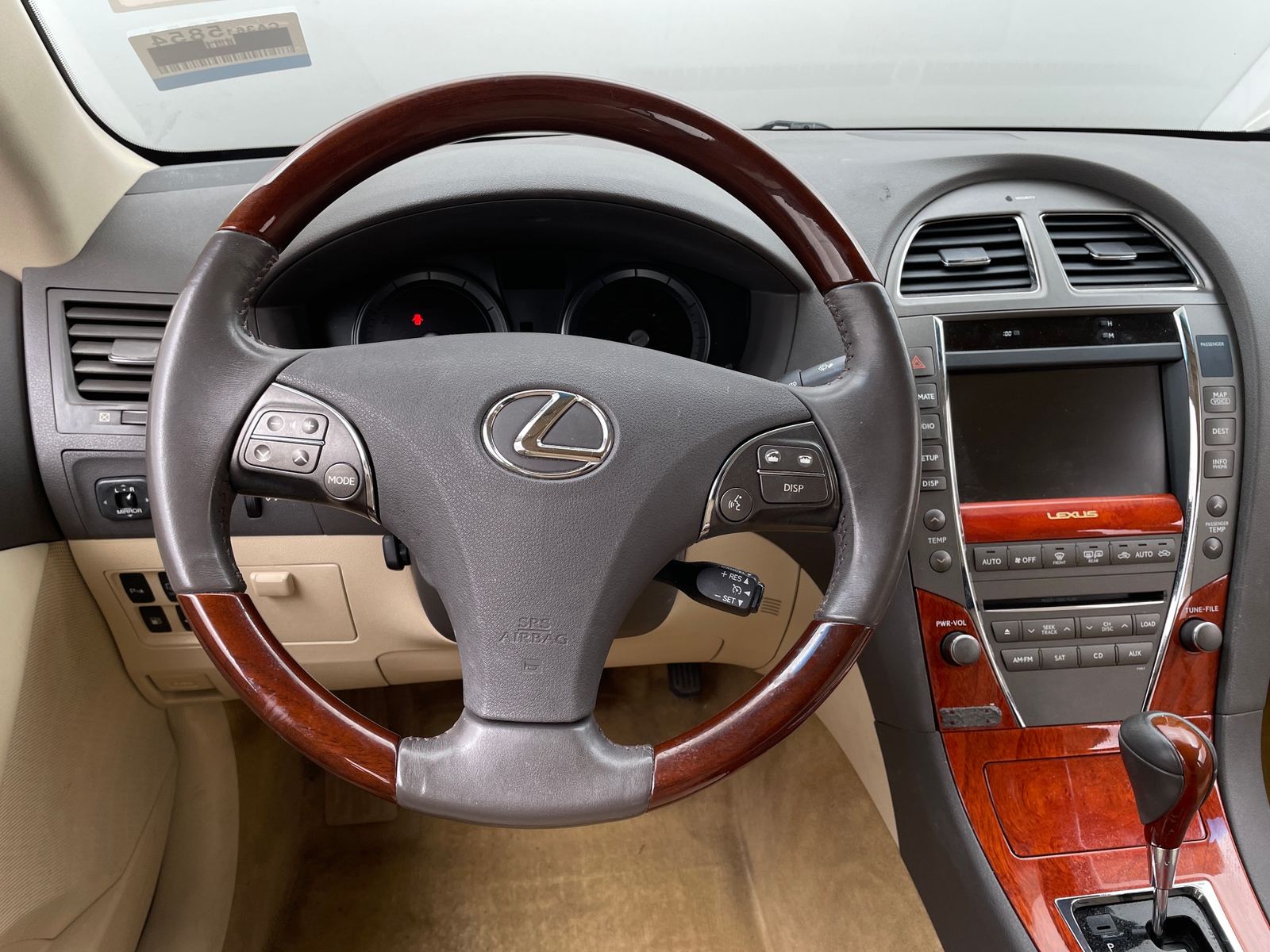 Thumbnail: 2011 Lexus ES - 4